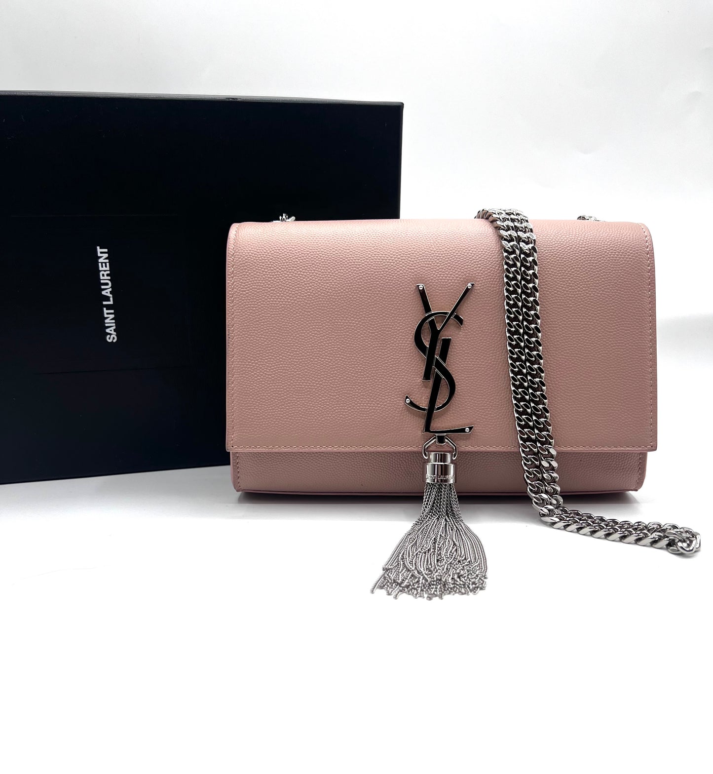 Yves Saint Laurent Kate with Tassel Flap Chain Bag             (🇵🇭P59,340)