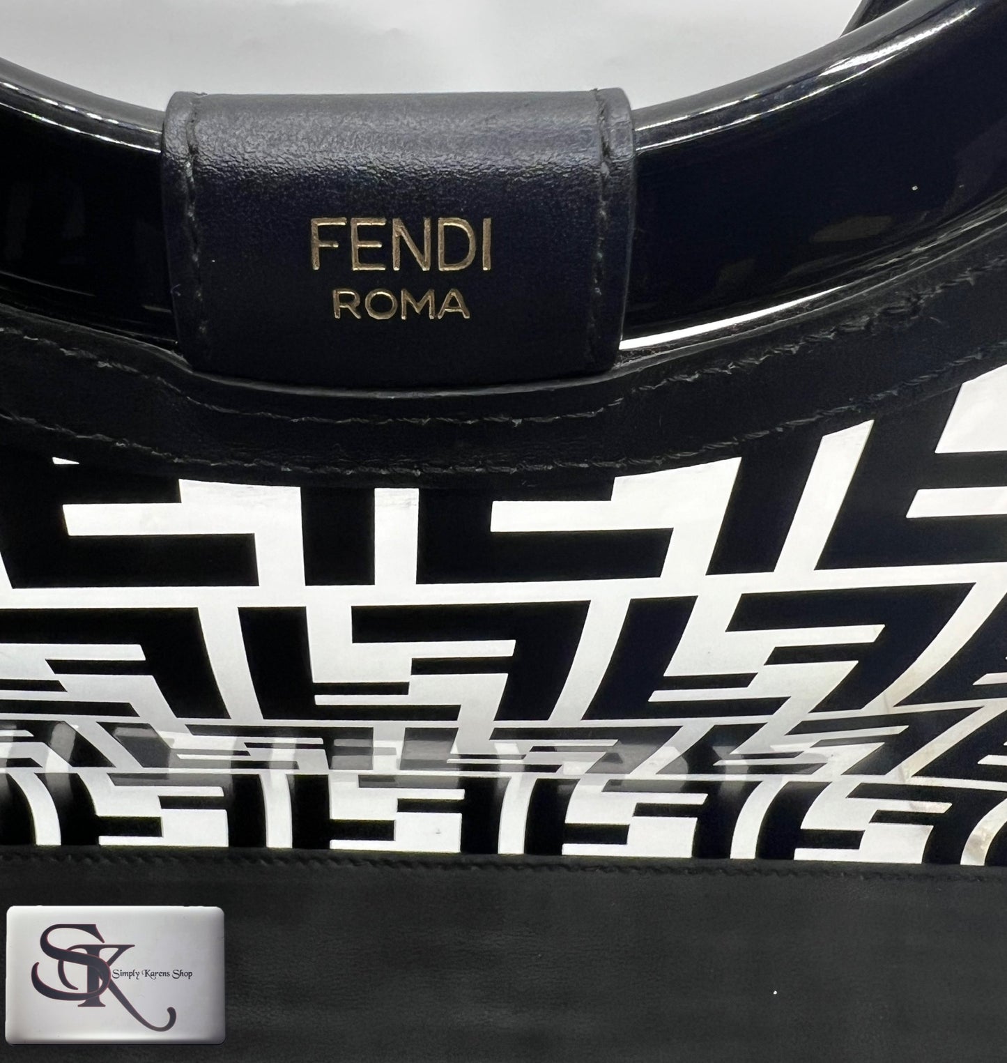Fendi Tpu FF Vitello Century Plexiglass Runaway shopper Tote 2 way bag   (🇵🇭P63,640)