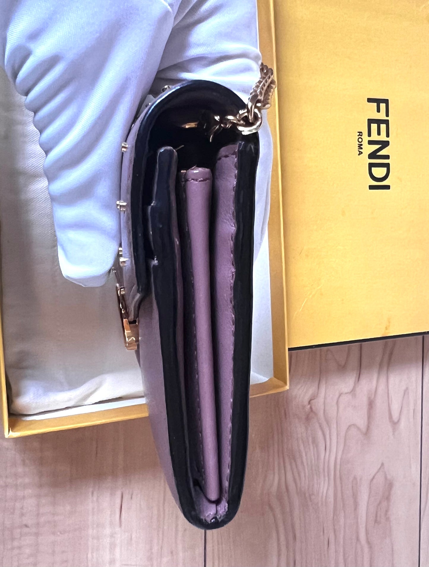 Fendi F is Continental Studded Leather wallet on Chain               (🇵🇭P23,220)