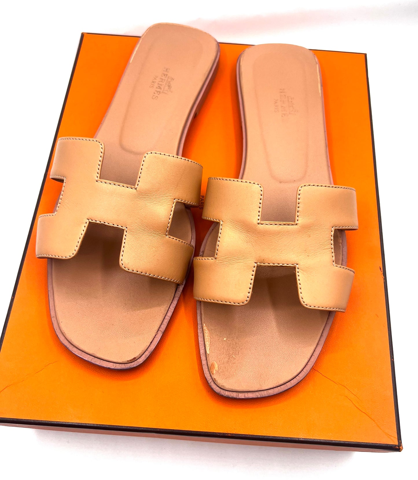 Hermes Oran Sandals Size 39   (🇵🇭P20,640)