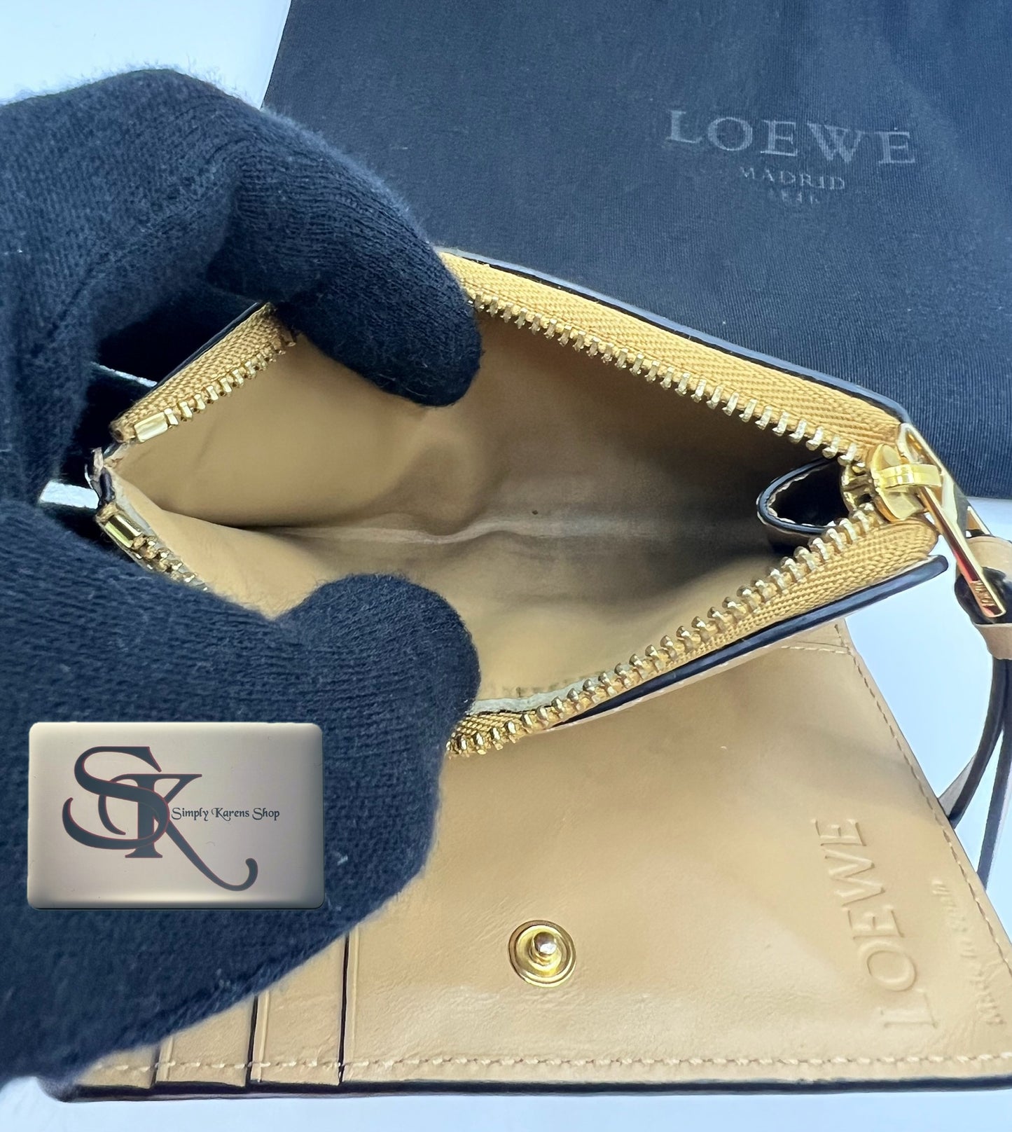 Loewe Puzzle small Wallet                  🇵🇭P11,180🇵🇭