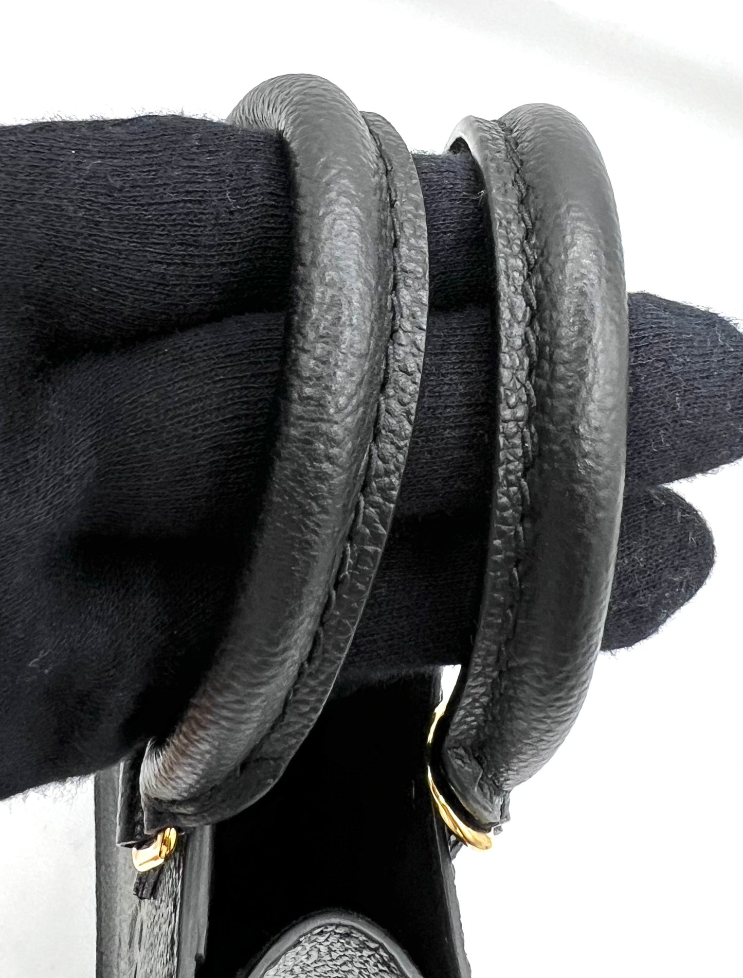 Louis Vuitton Black Empriente Mini Sac Plat Microchip 2 way bag (🇵🇭P76,540)