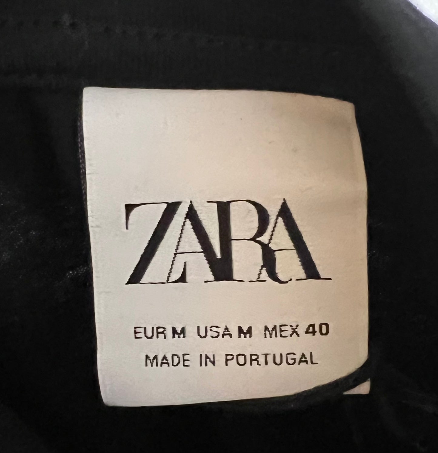 Zara Black Tshirt L size         (🇵🇭P1,720)