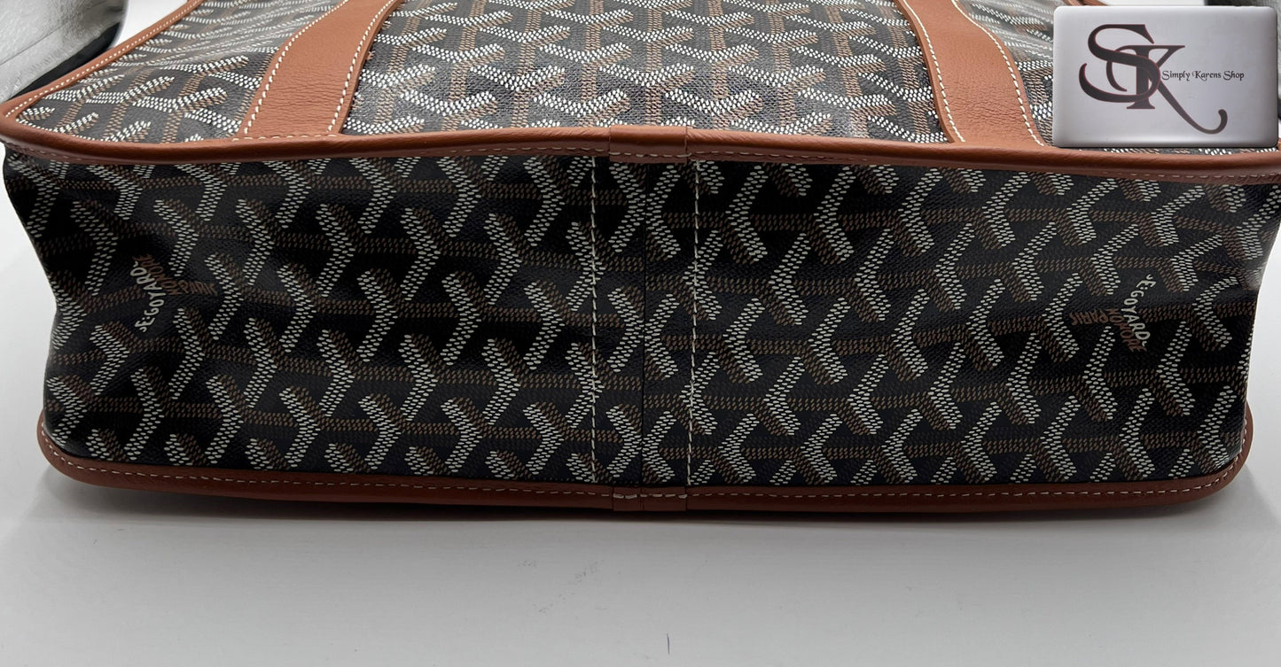 Goyard Bourgogne Tan Vertical Tote (🇵🇭P154,800)