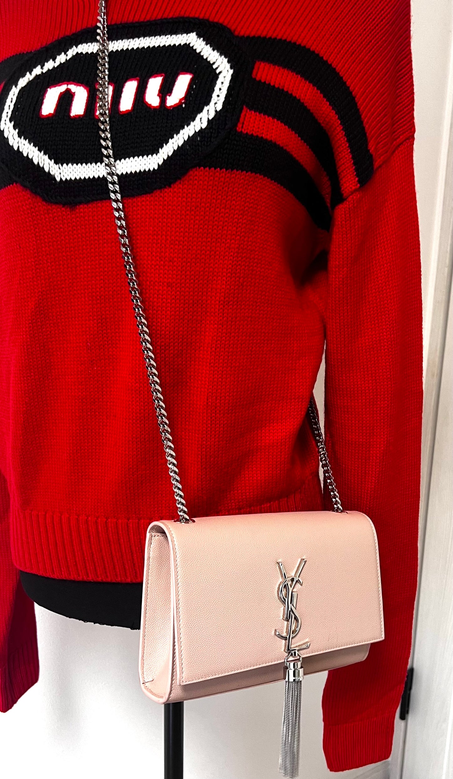 Yves Saint Laurent Kate with Tassel Flap Chain Bag             (🇵🇭P59,340)