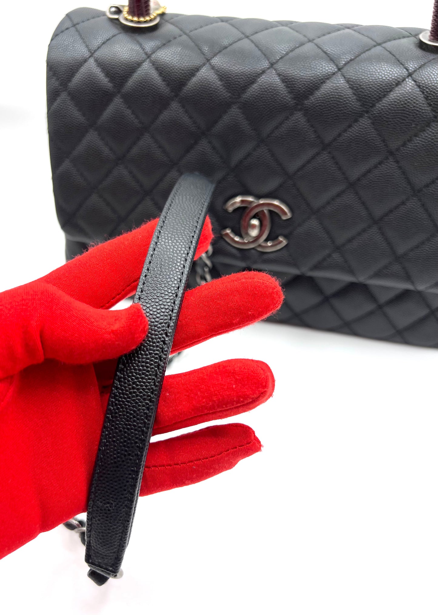 Chanel Caviar Coco python handle Matlase 2 way Bag series 23 mm size     (🇵🇭P361,200)