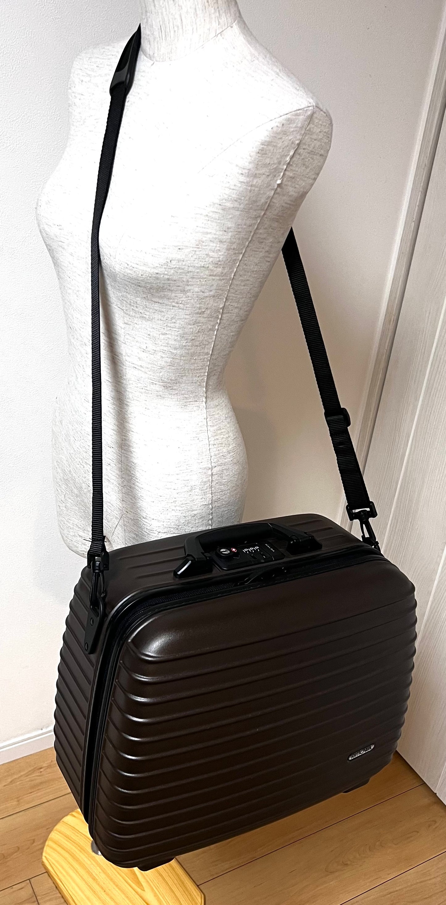 Rimowa Salsa Dark Brown Carry Suitcase 23L                  (🇵🇭P36,980)