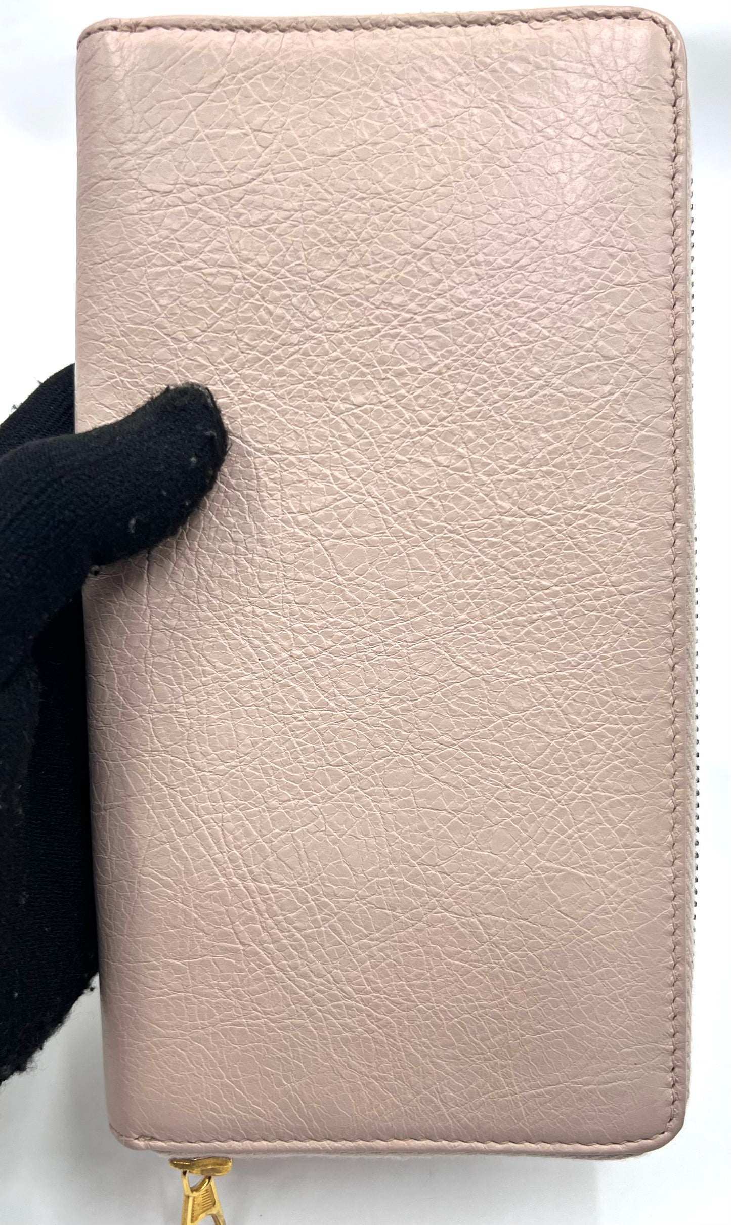 Balenciaga Giant Long Zip Around Wallet (🇵🇭P13,760)
