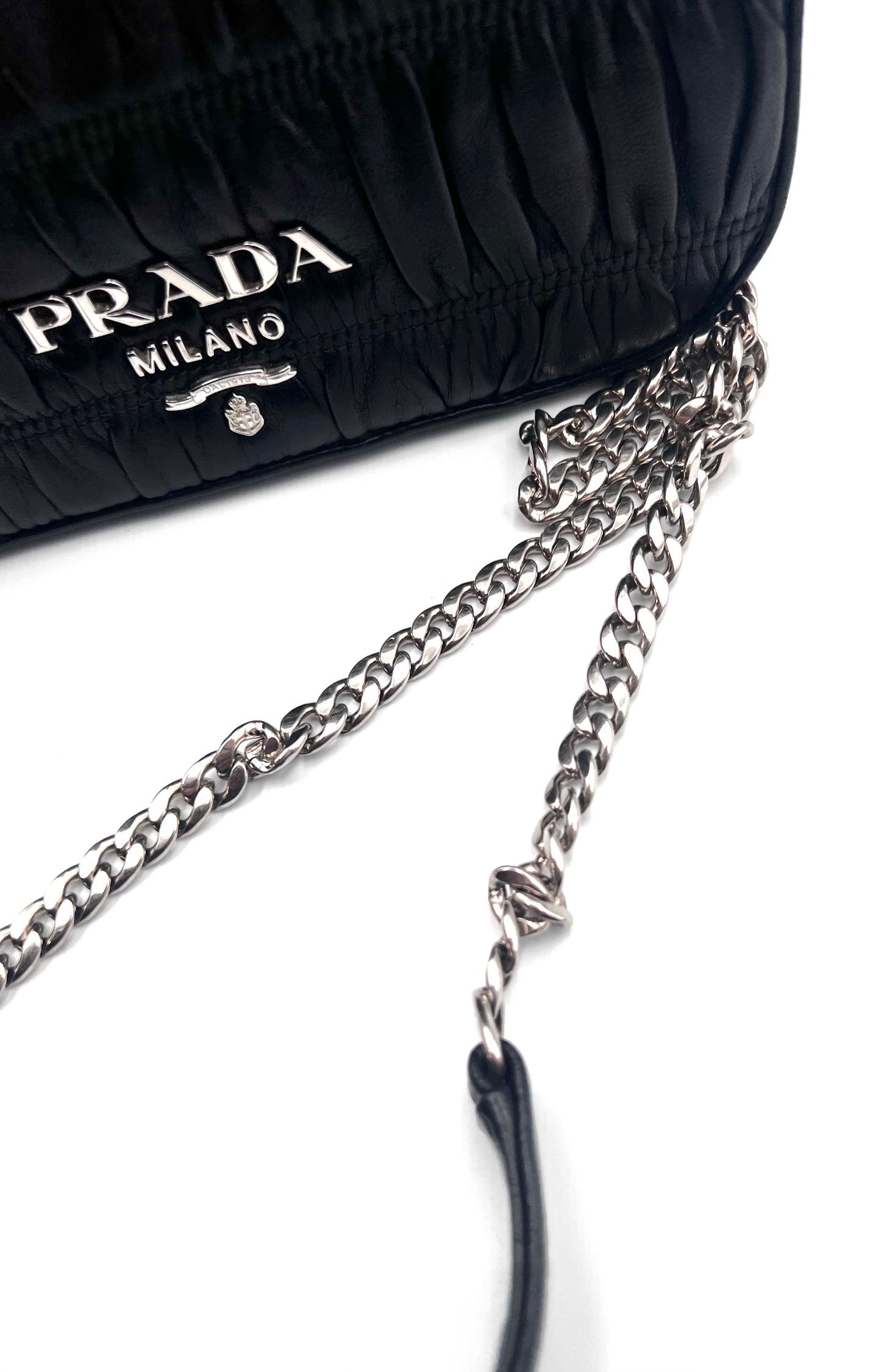 Prada Nappa Gaufre Black Flap Chain Bag(🇵🇭P38,270)
