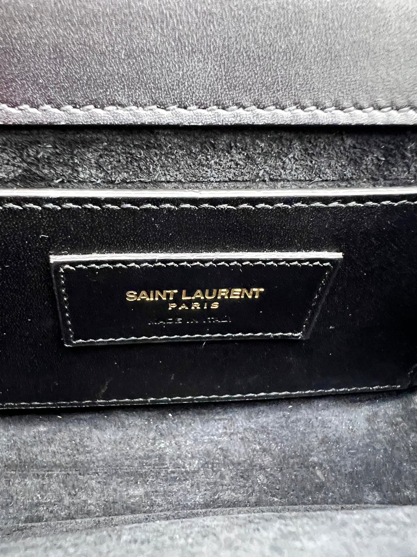 Yves Saint Laurent Kate Wallet on chain (🇵🇭P68,800)