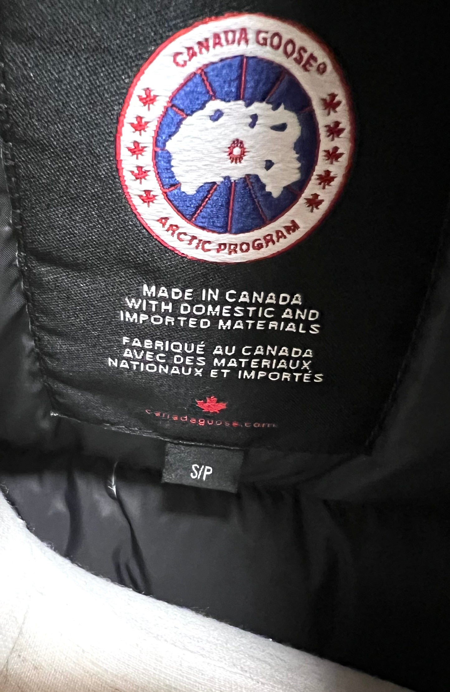 Canada Goose Black Down Vest S~M Size (🇵🇭P24,940)