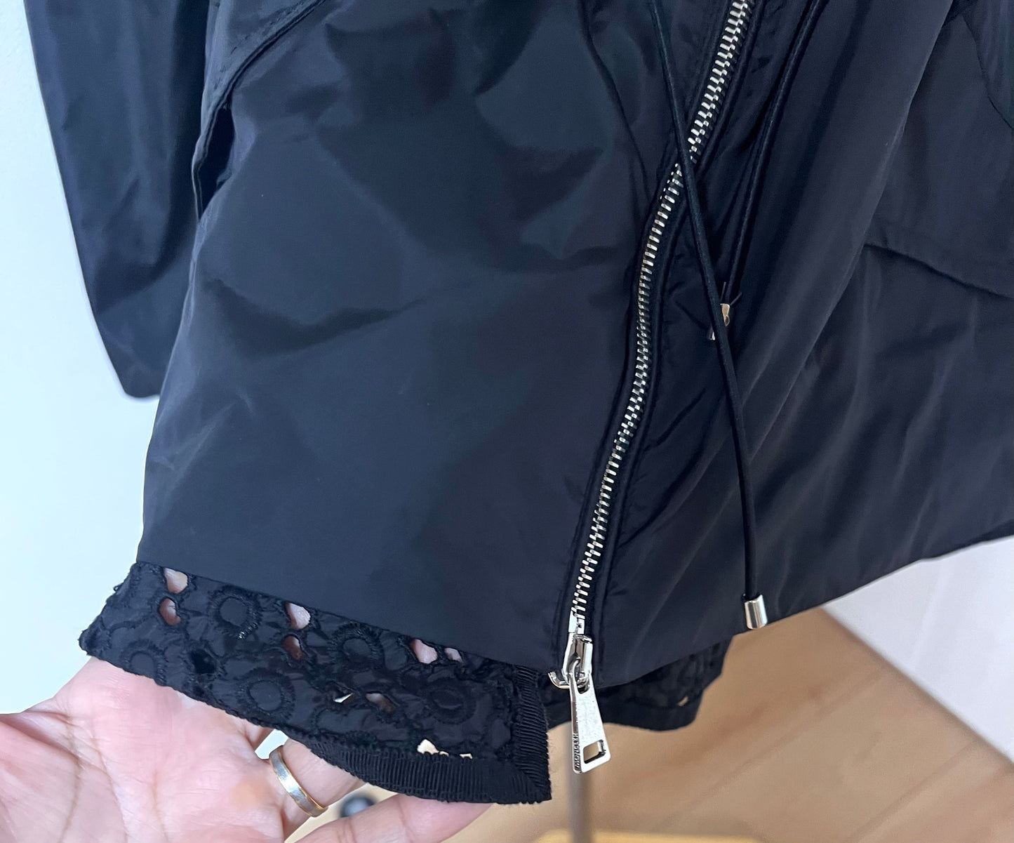 Moncler Black Nylon Jacket Size 1   (🇵🇭P14,620)
