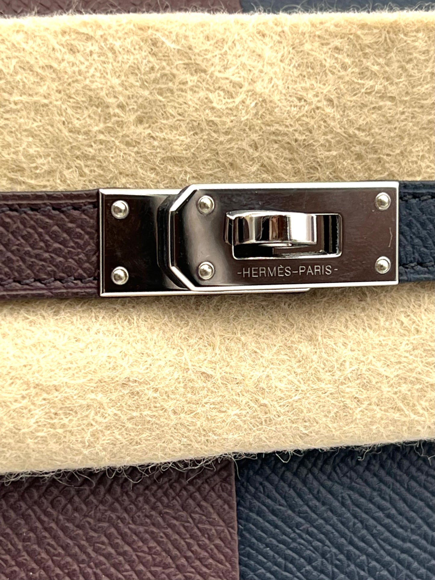 Hermes Kelly To Go Woc in Rouge Serie, Blue Indigo & Rose Texas Epson Leather Stamp B PHW                          (🇵🇭P425,700)