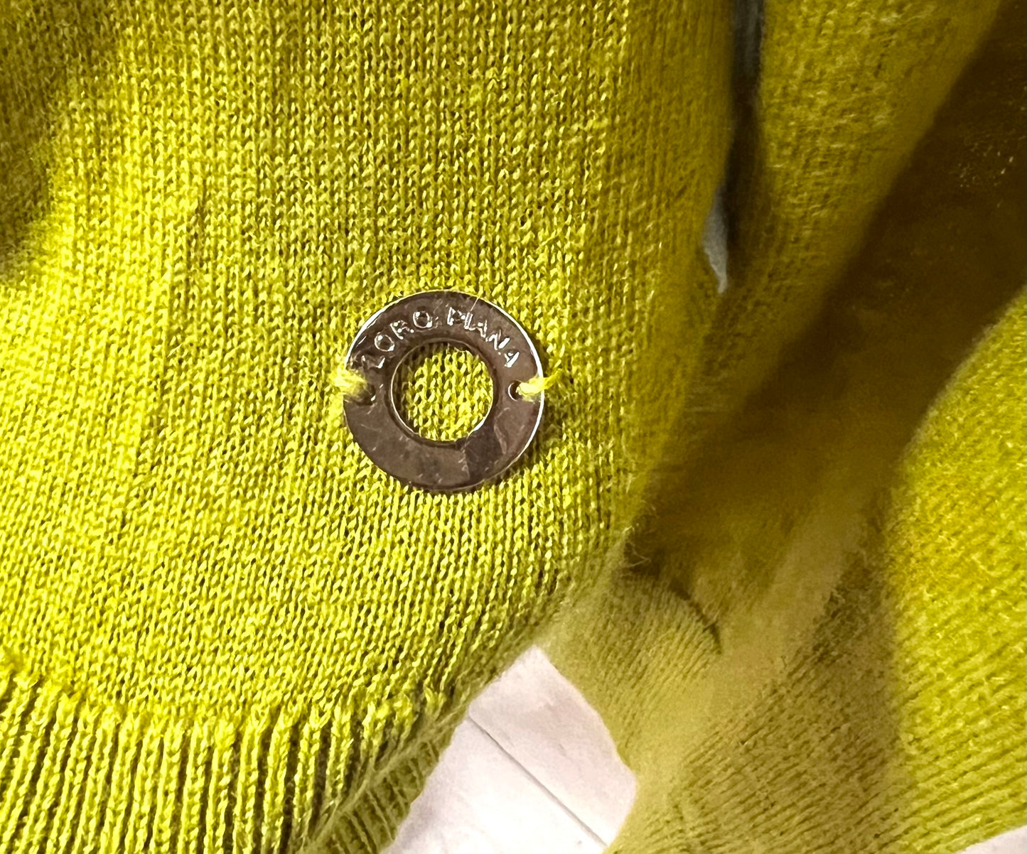 Loro Piana  ladies Cardigan Size 44 /M  (🇵🇭P10,320)