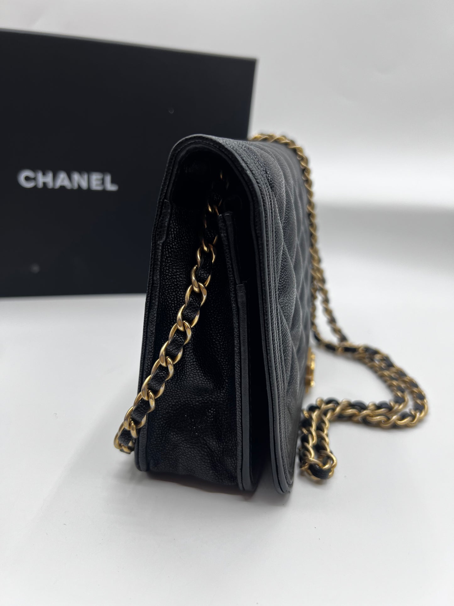 Chanel Le Boy Quilted Caviar Wallet On Chain  (🇵🇭P163,400)