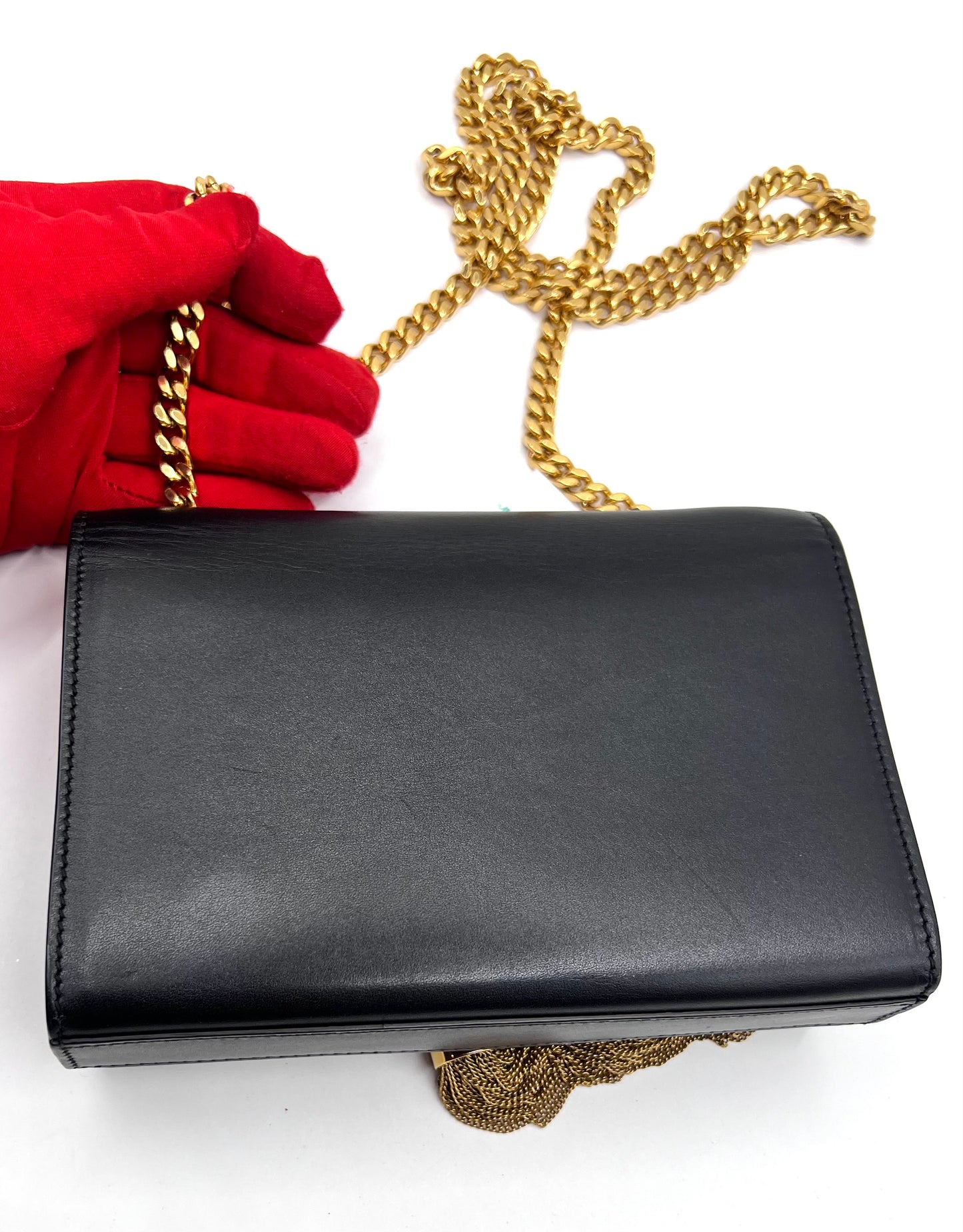 Yves Saint Laurent Kate Wallet on chain (🇵🇭P68,800)