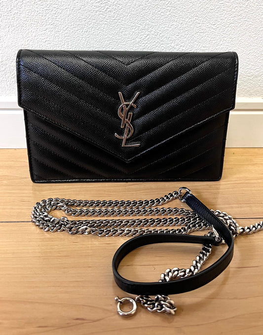 Yves Saint Laurent Cassandre Black Crossbody Bag                (🇵🇭P59,340)