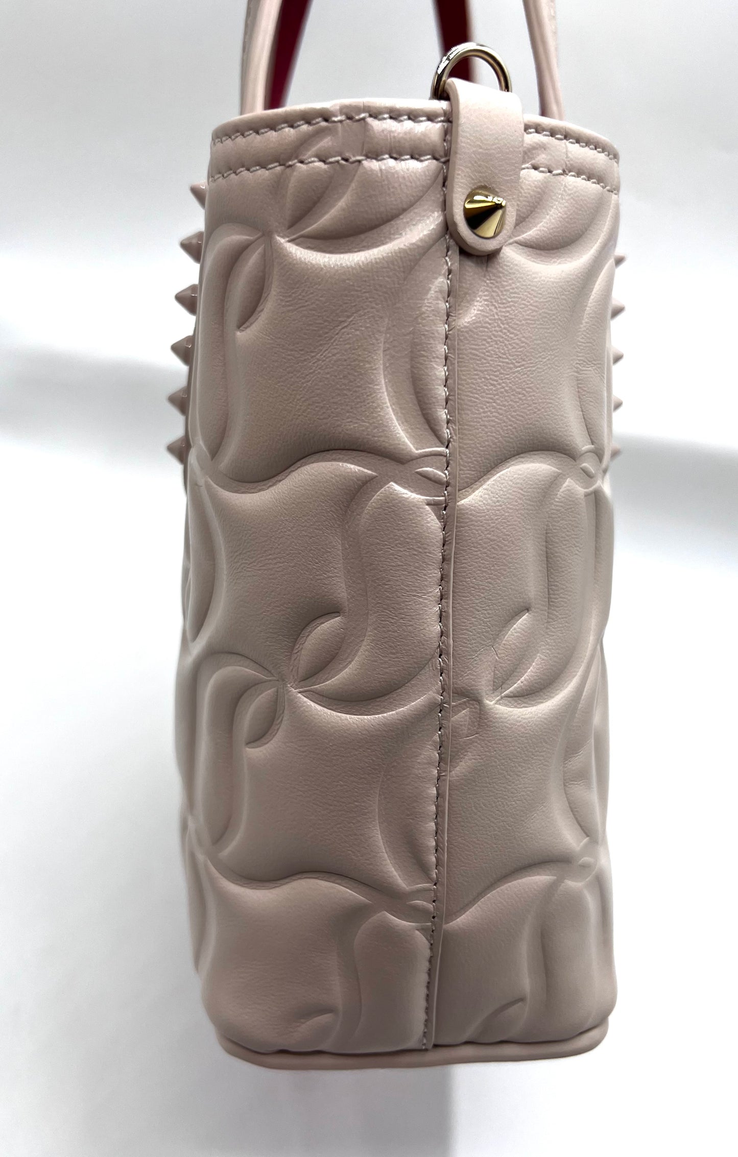 Christian Louboutin Small Cabata Embossed CL Nappa Leather Tote 2 way                 (🇵🇭P67,940)