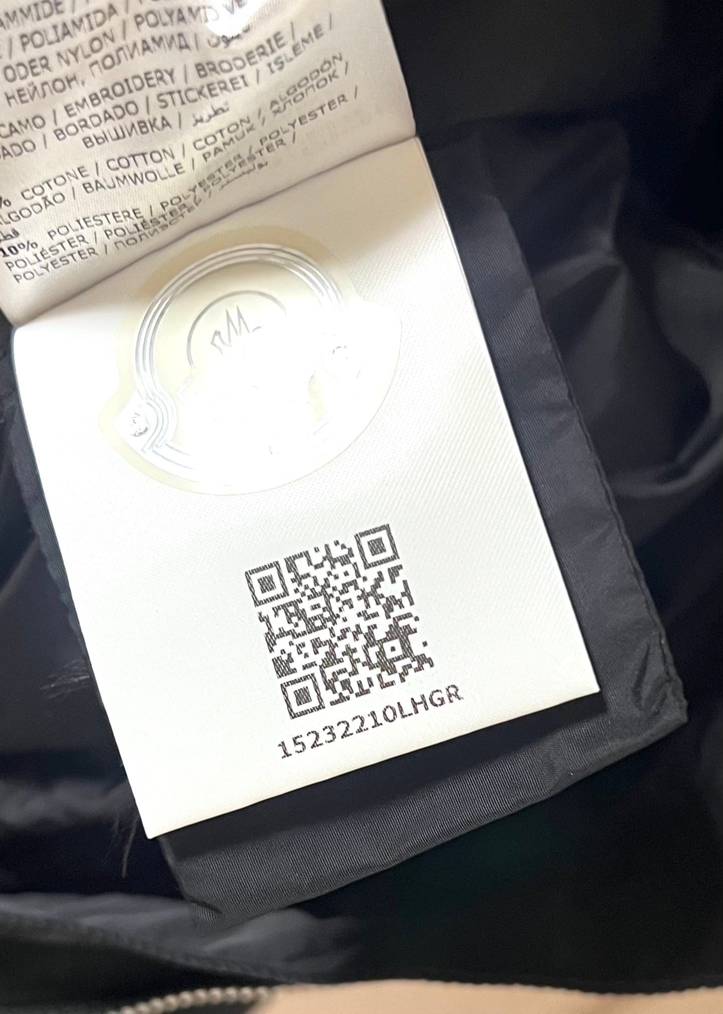 Moncler Black Nylon Jacket Size 1   (🇵🇭P14,620)