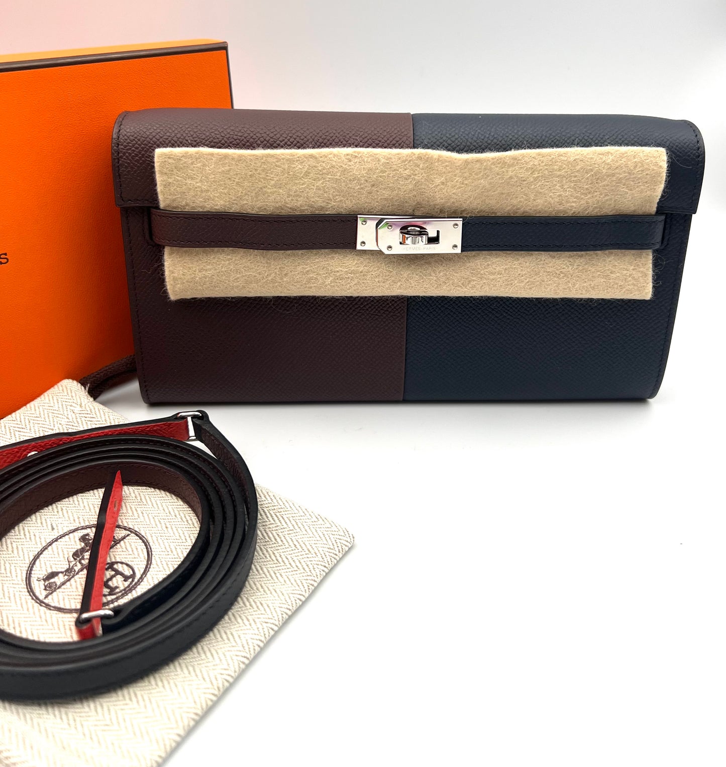 Hermes Kelly To Go Woc in Rouge Serie, Blue Indigo & Rose Texas Epson Leather Stamp B PHW                          (🇵🇭P425,700)