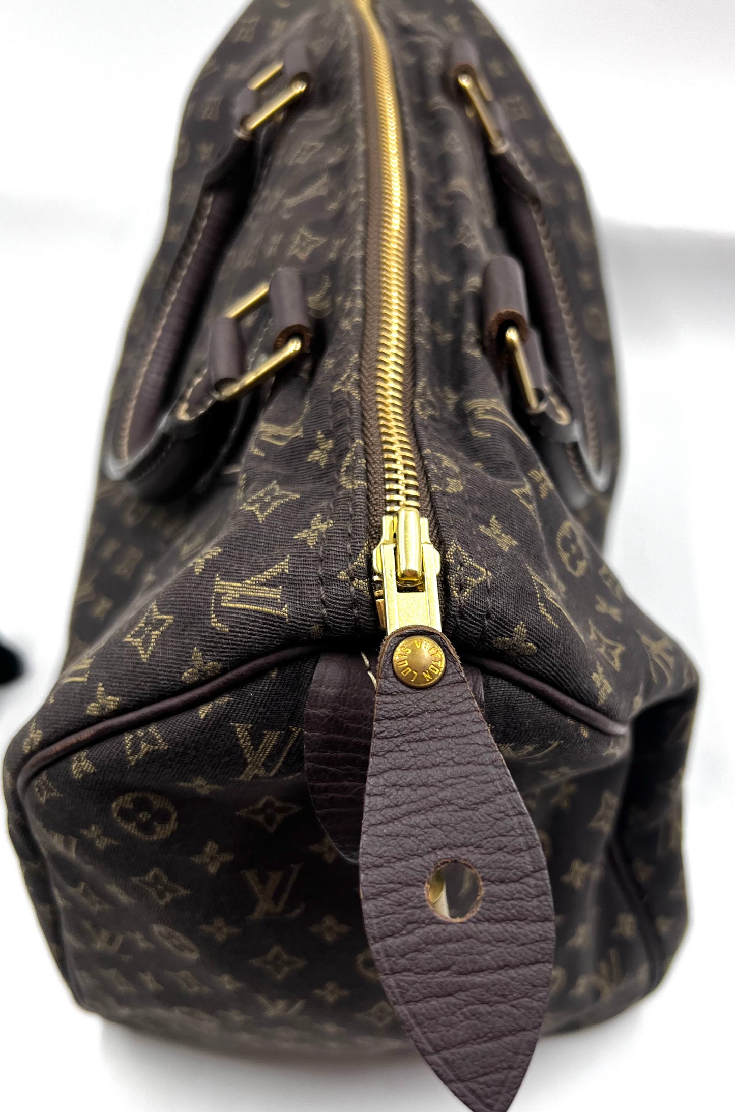Louis Vuitton Speedy 30 Minilyn Canvas Duffle Bag     (🇵🇭P27,950)