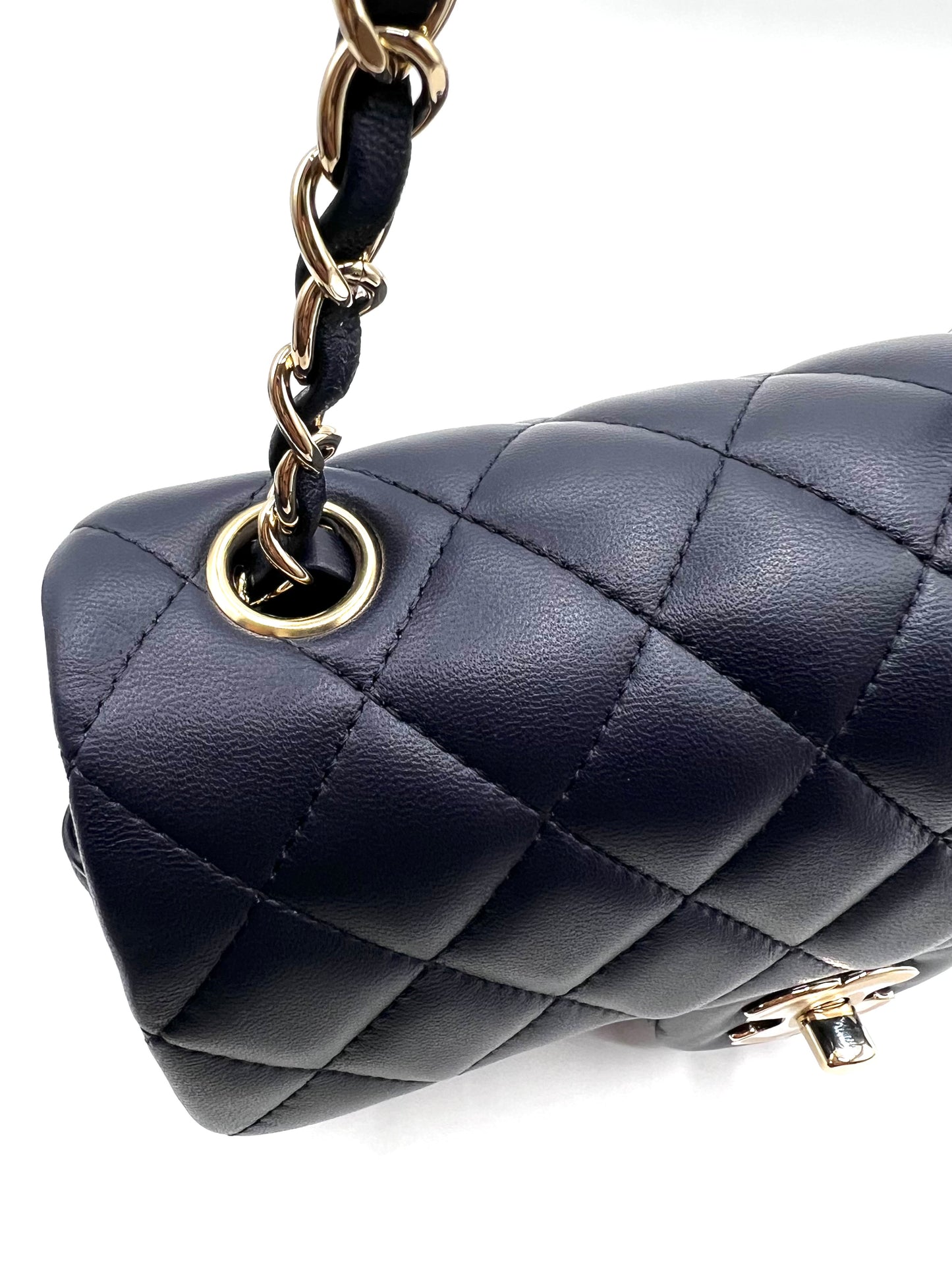 Chanel Classic Mini Flap Dark Blue Lambskin GHW 29Holo      (🇵🇭P257,140)