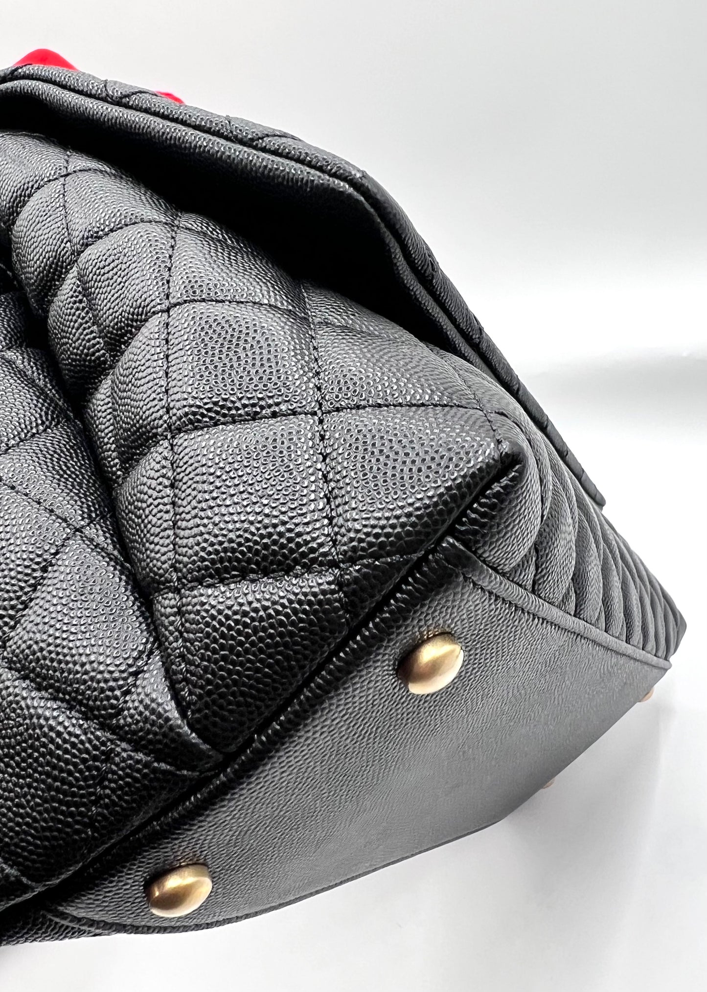 Chanel Top Handle Caviar MM size