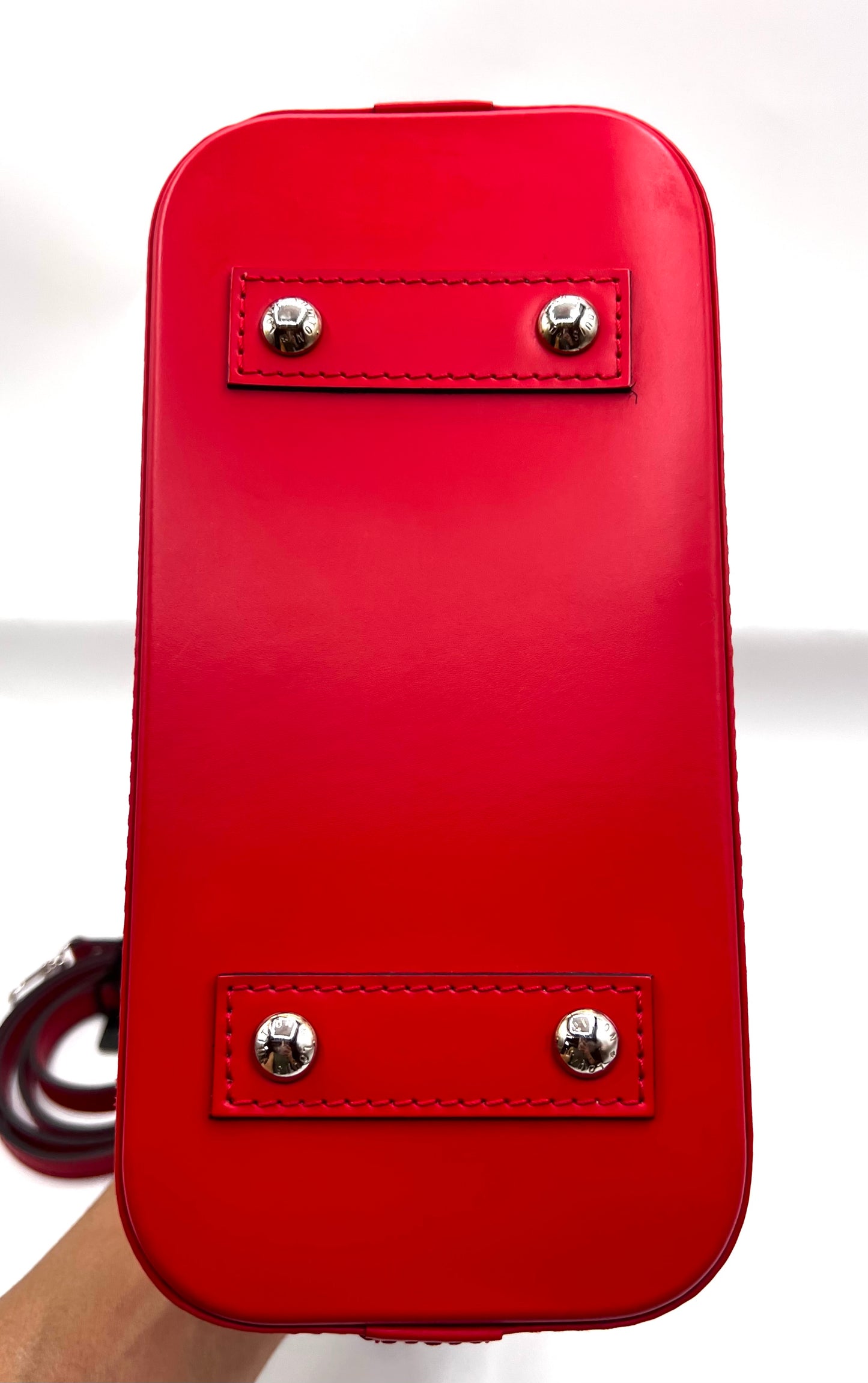 Louis Vuitton Red Epi Leather Alma bb 2 Way Bag                  (🇵🇭P64,500)