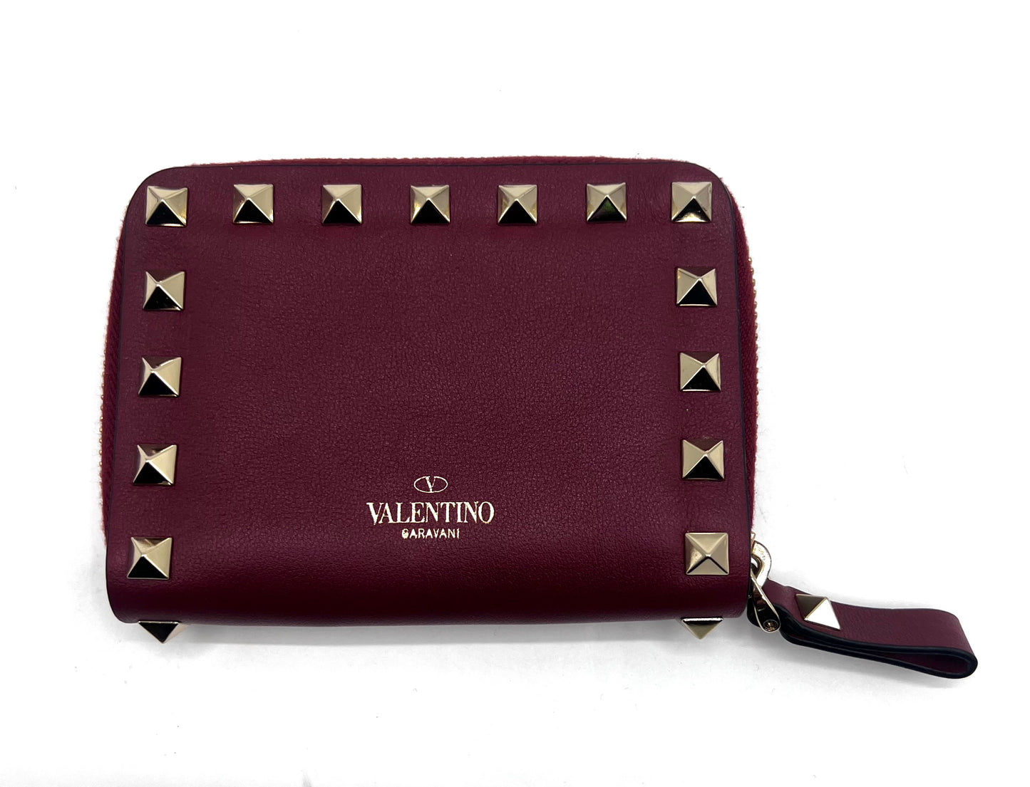 Valentino Garavani Burgundy Zip Around Wallet w/ Rock Studs (🇵🇭P11,180)