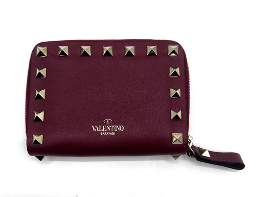 Valentino Garavani Burgundy Zip Around Wallet w/ Rock Studs (🇵🇭P11,180)