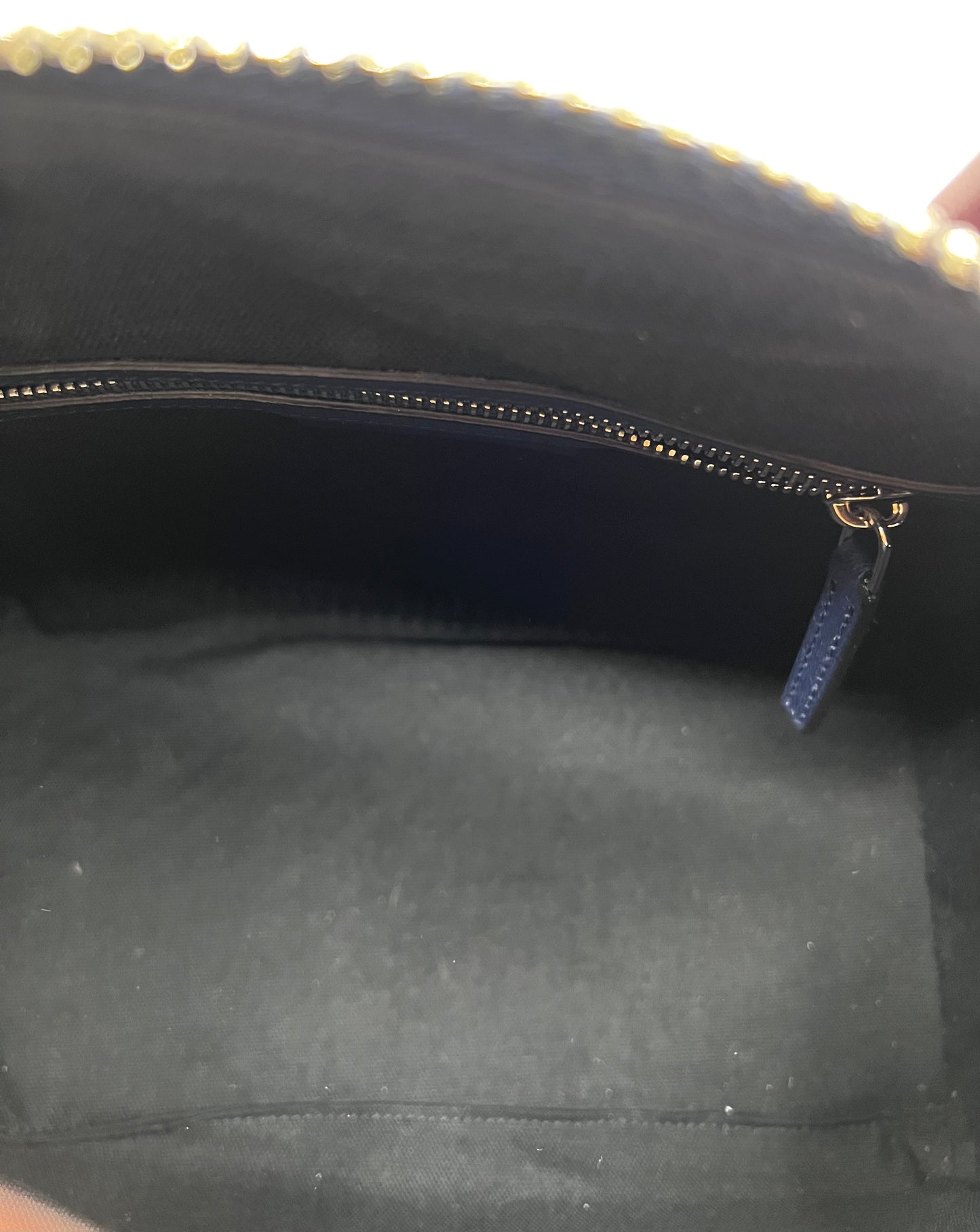 Givenchy Small Antigona Tricolor Goat Skin 2 way Bag   (🇵🇭P46,440)