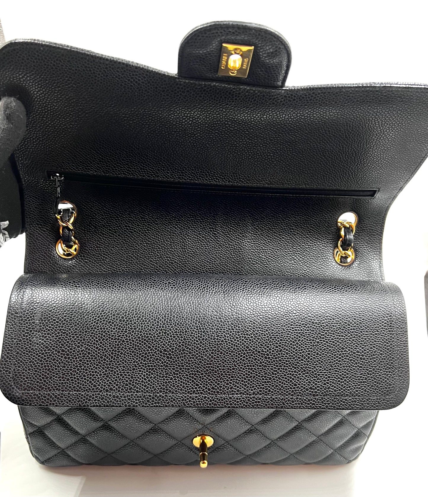 Chanel Classic Black Jumbo Caviar Double Flap GHW S30cm Series 15  (🇵🇭P318,200)