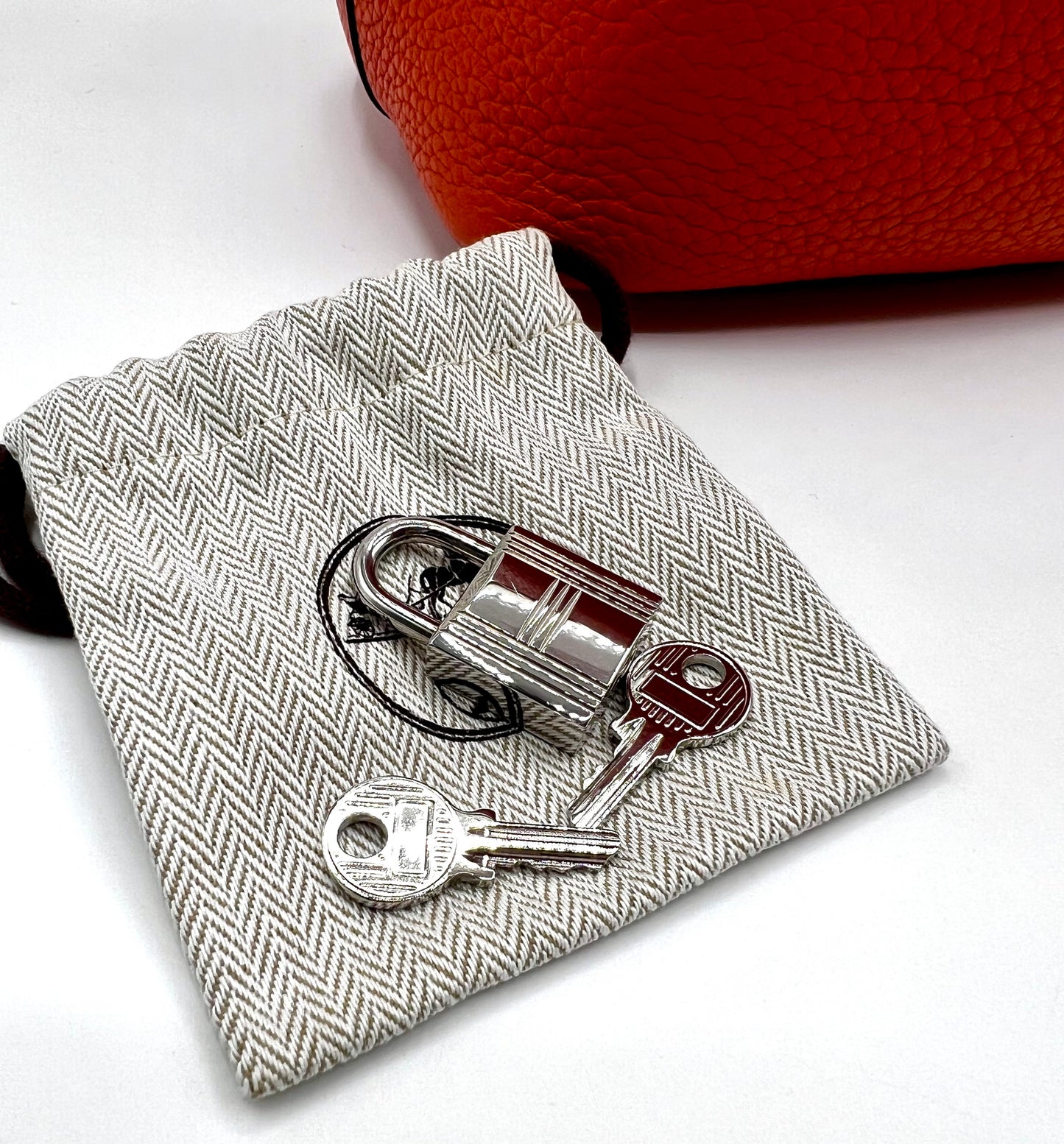 Hermes Picotin 18 Orange Taurillon Clemence Leather PHW Stamp T (🇵🇭P167,700)