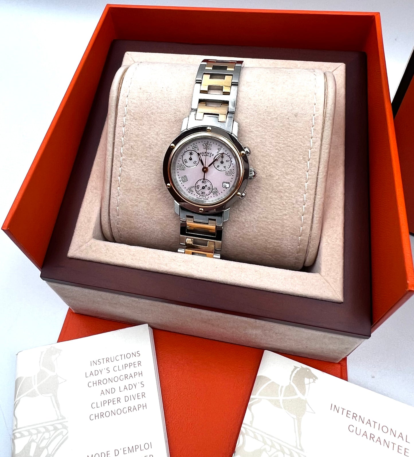 Hermes Ladies Clipper Nacre Chrono QZ 31mm SS/GP Shell Dial 17cm (🇵🇭P67,940)