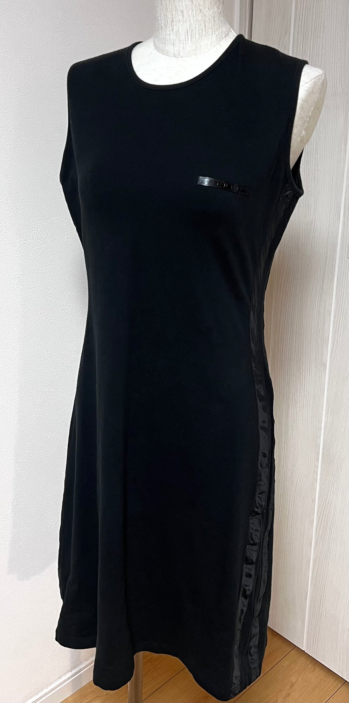 Fendi Vintae Black Stretchable Dress M Size  (🇵🇭P5,160)