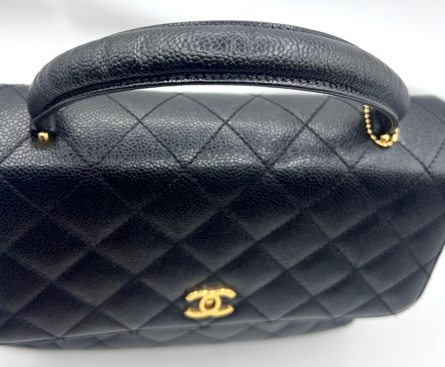Chanel Vintage Kelly Top Handle Bag in Carviar             (🇵🇭P163,400)