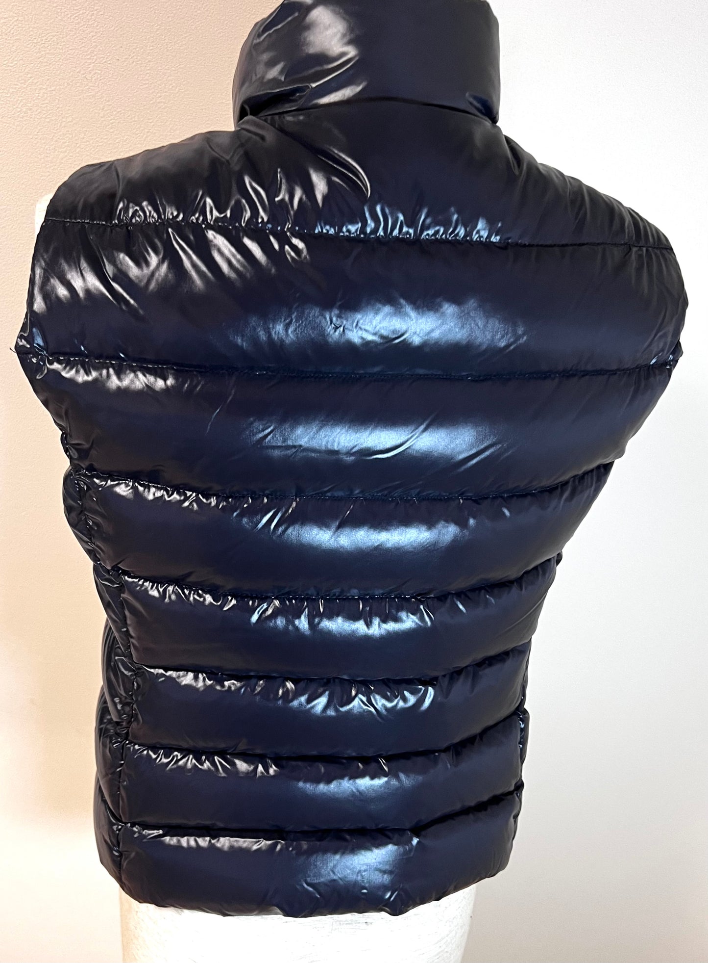 Moncler Navy Blue Down Vest Size 0  (🇵🇭P23,220)