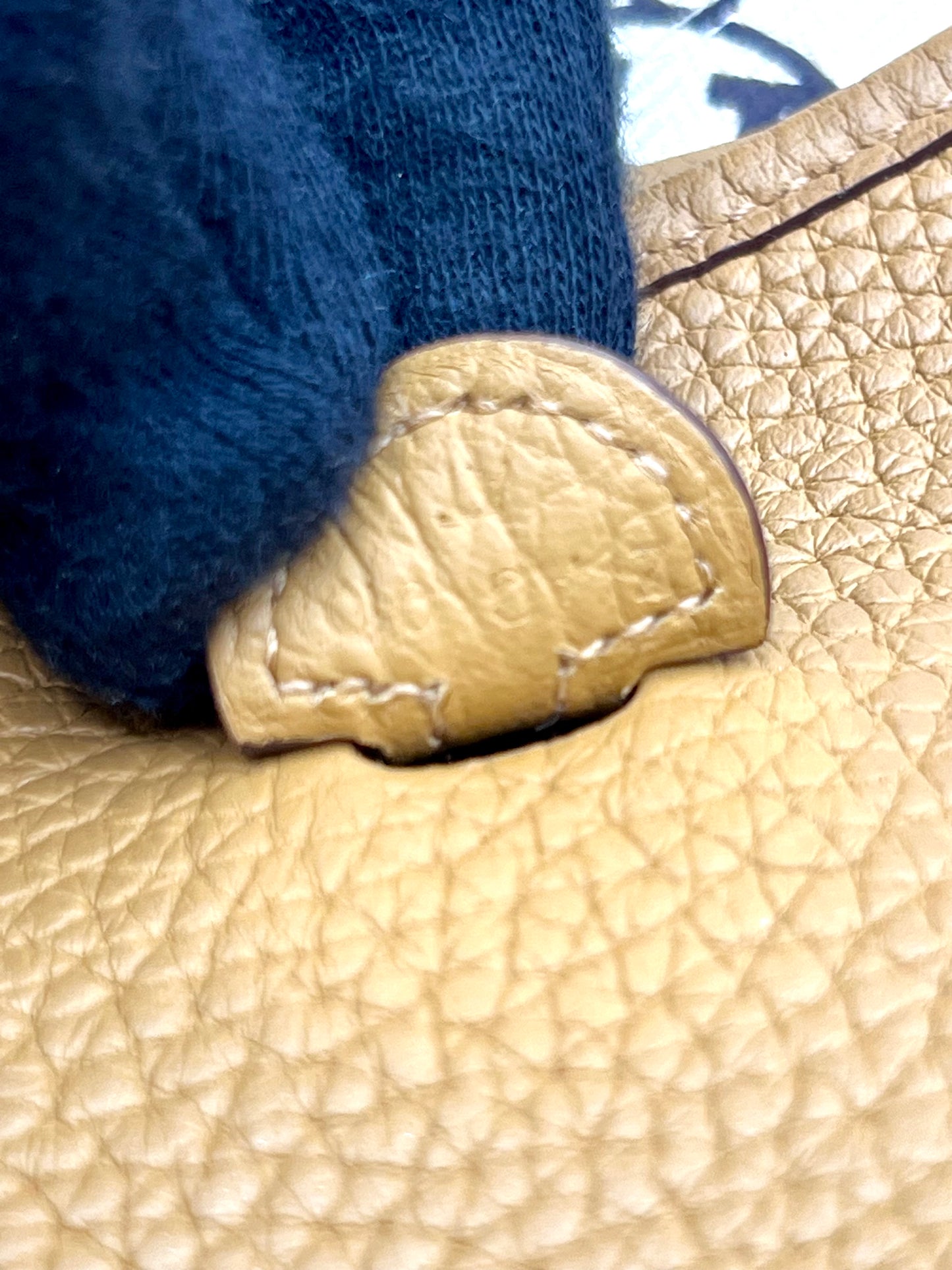 Hermes Evelyn TPM 4B Bisciut GHW Stamp Z 2021                (🇵🇭P150,500)