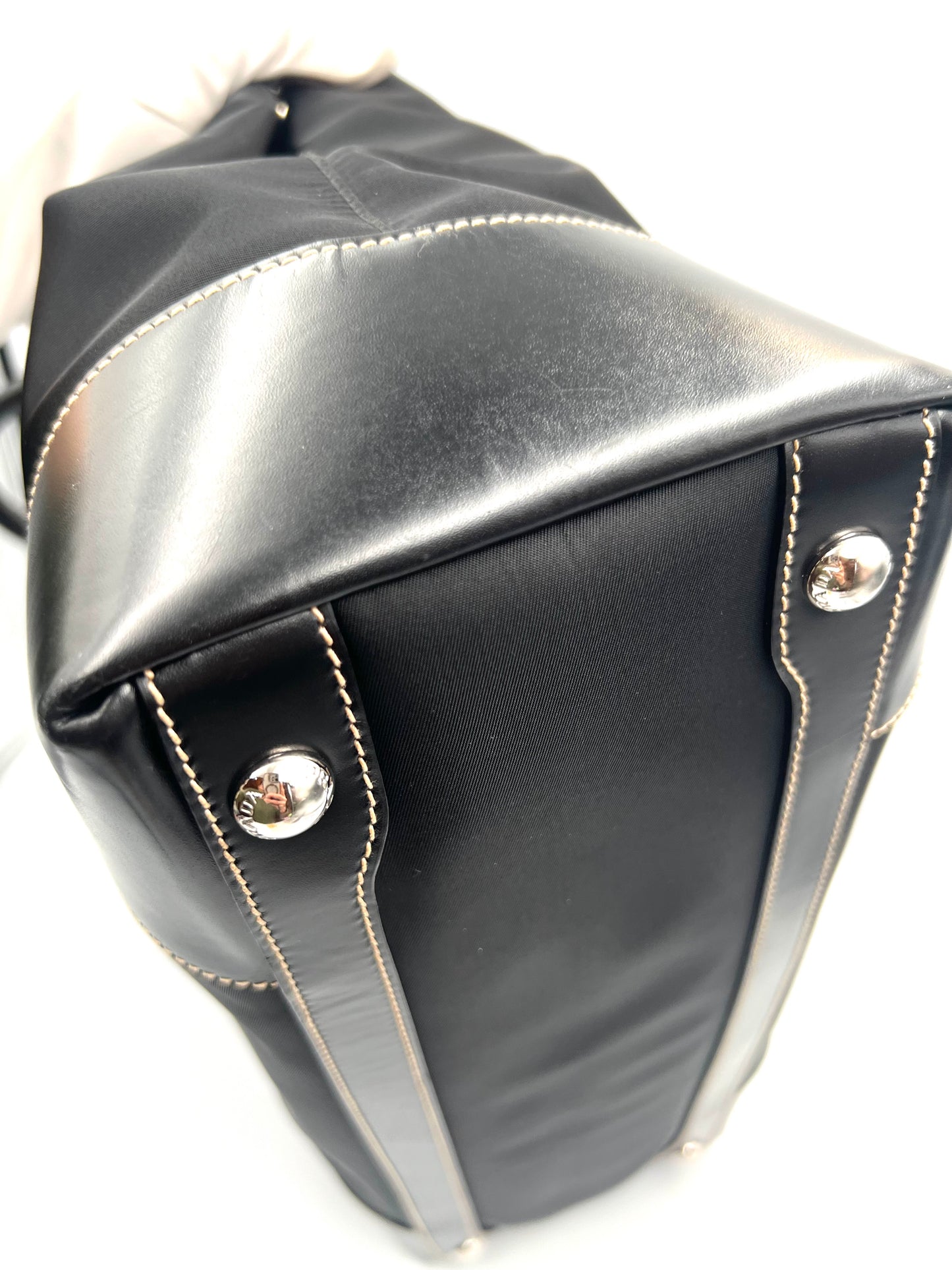Prada Tessuto Nylon Black Tote Bag (🇵🇭P24,940)