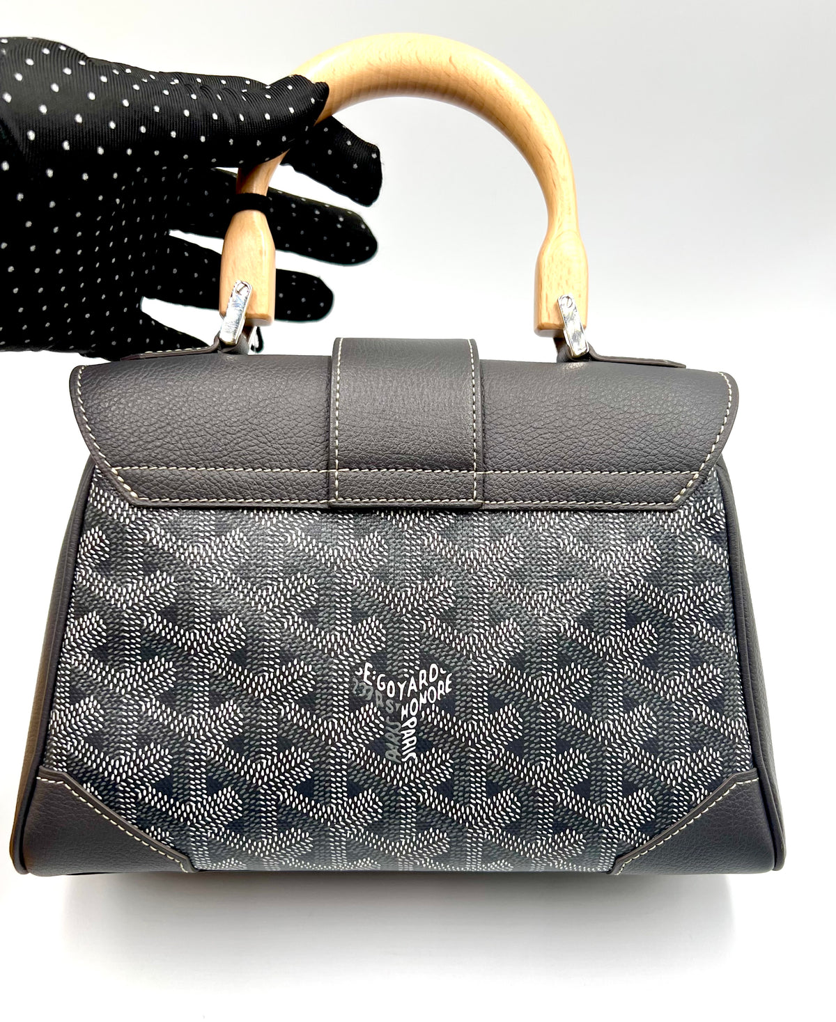 Goyard Mini Saigon Gray 2 way Bag w/ Box & Dust Bag           (🇵🇭P198,000)