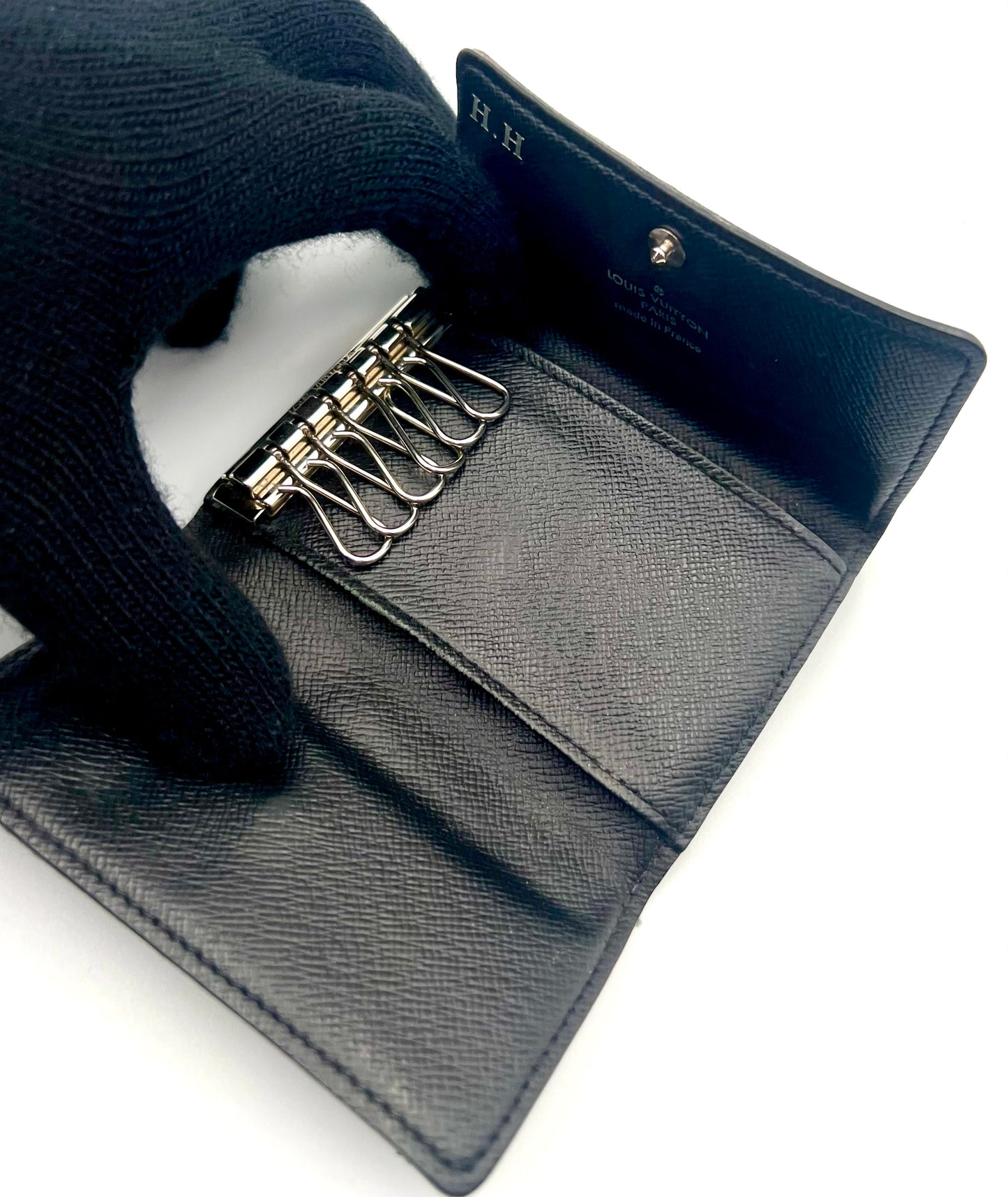 Louis Vuitton Graphite 6 Hooks Key Holder (🇵🇭P6,020)
