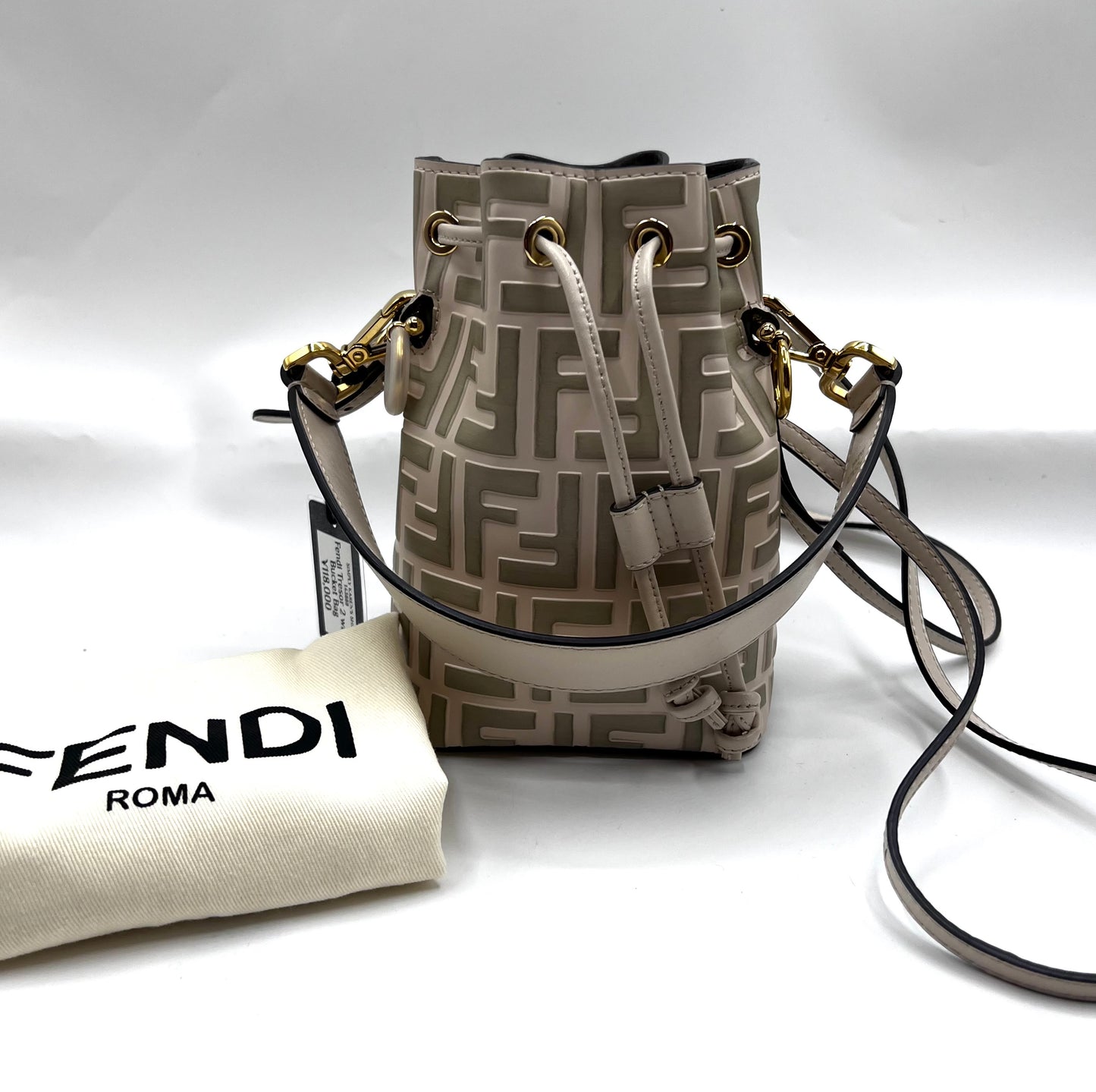 Fendi Tresor 2 way Bucket Bag        (🇵🇭P50,740)