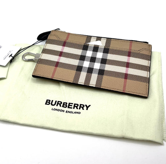 Burberry Card/ Coin Case       (🇵🇭P11,180)