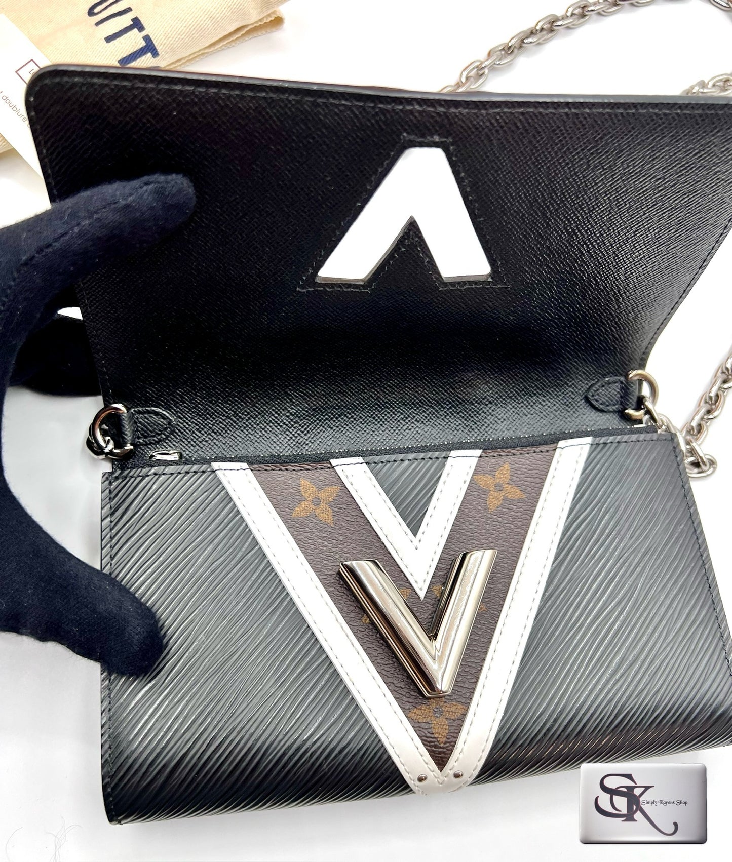 Lv TWist wallet on Chain