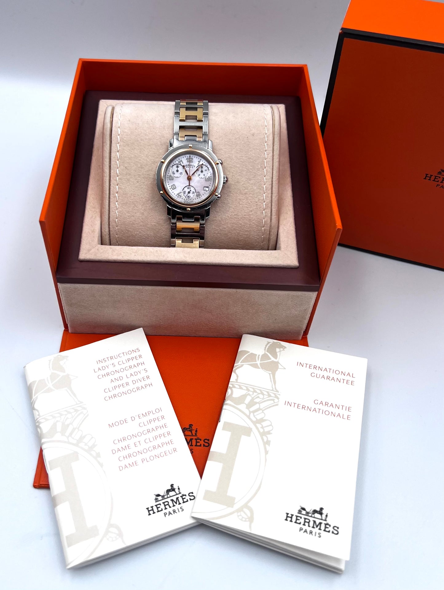Hermes Ladies Clipper Nacre Chrono QZ 31mm SS/GP Shell Dial 17cm (🇵🇭P67,940)