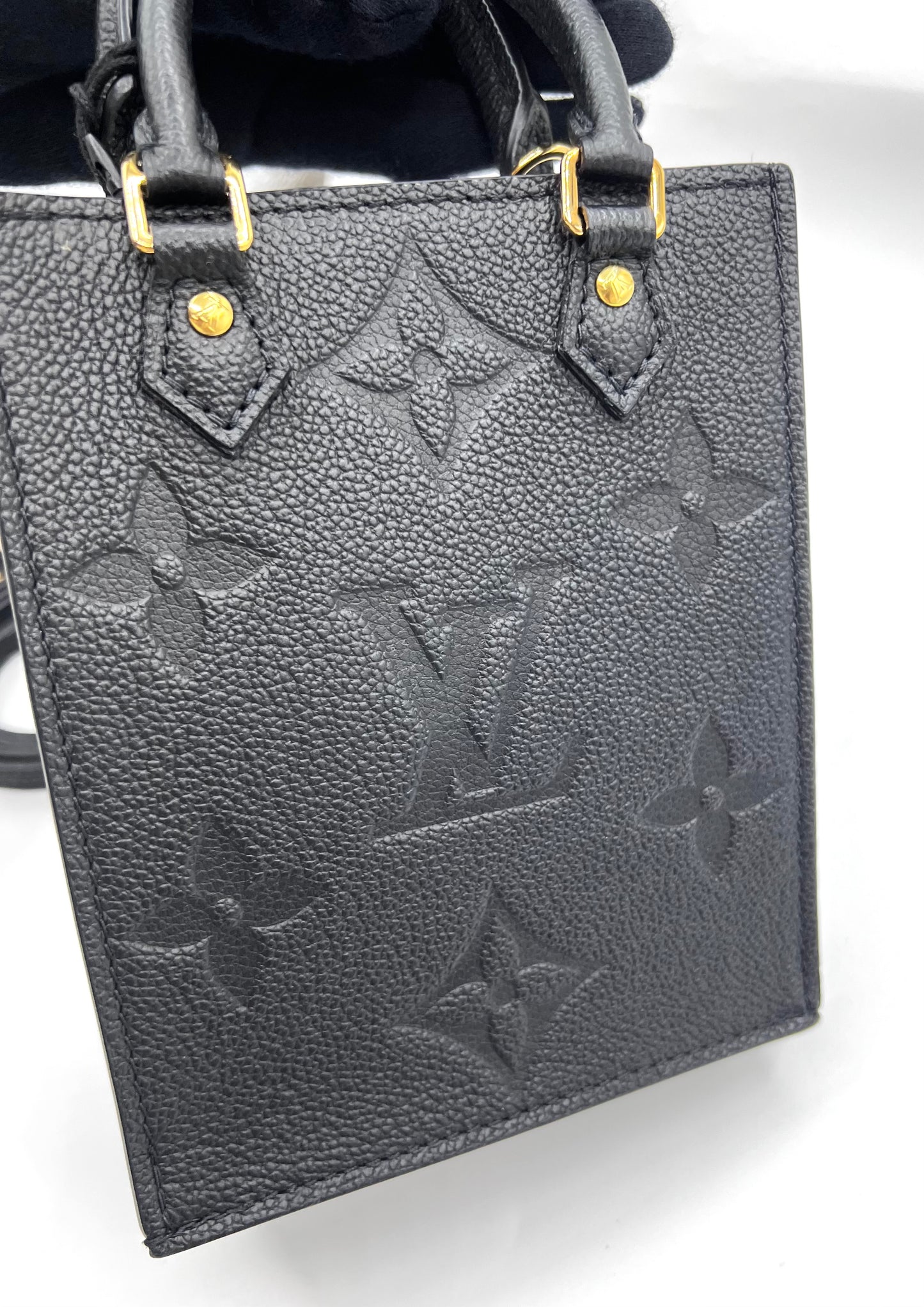 Louis Vuitton Black Empriente Mini Sac Plat Microchip 2 way bag (🇵🇭P76,540)