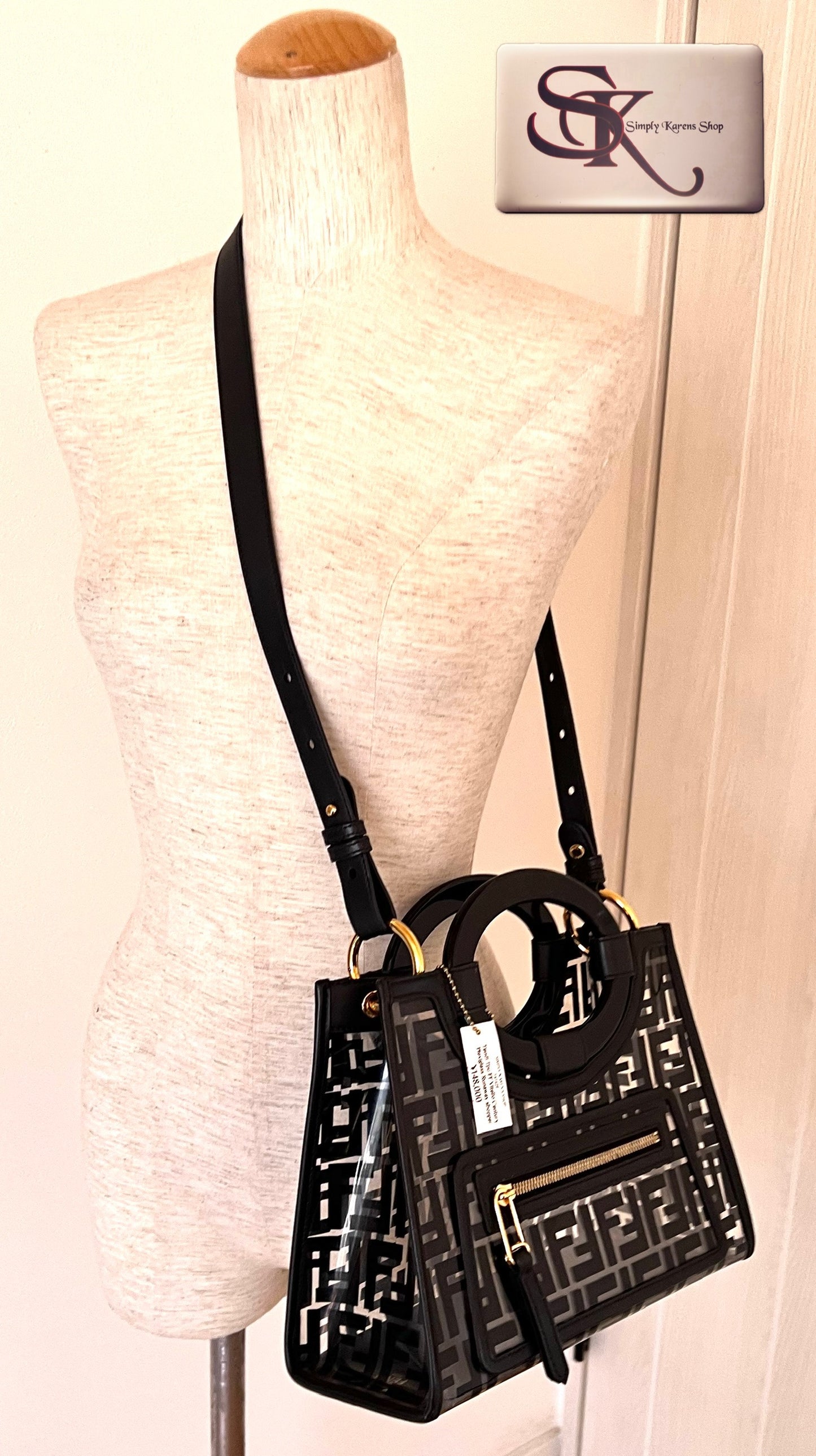 Fendi Tpu FF Vitello Century Plexiglass Runaway shopper Tote 2 way bag   (🇵🇭P63,640)