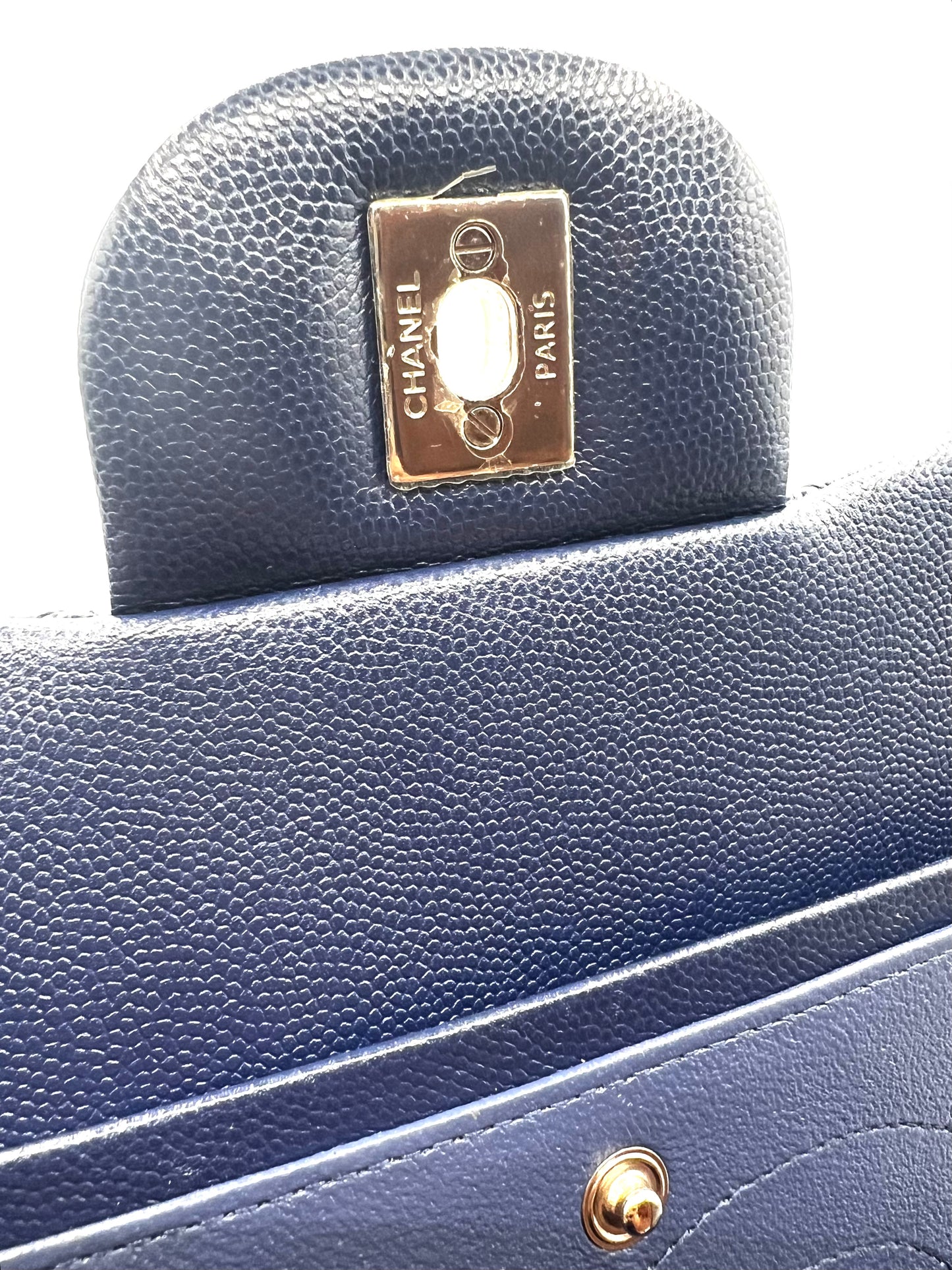 Chanel Jumbo Caviar Royal Blue Flap Chain  (🇵🇭P429,140)