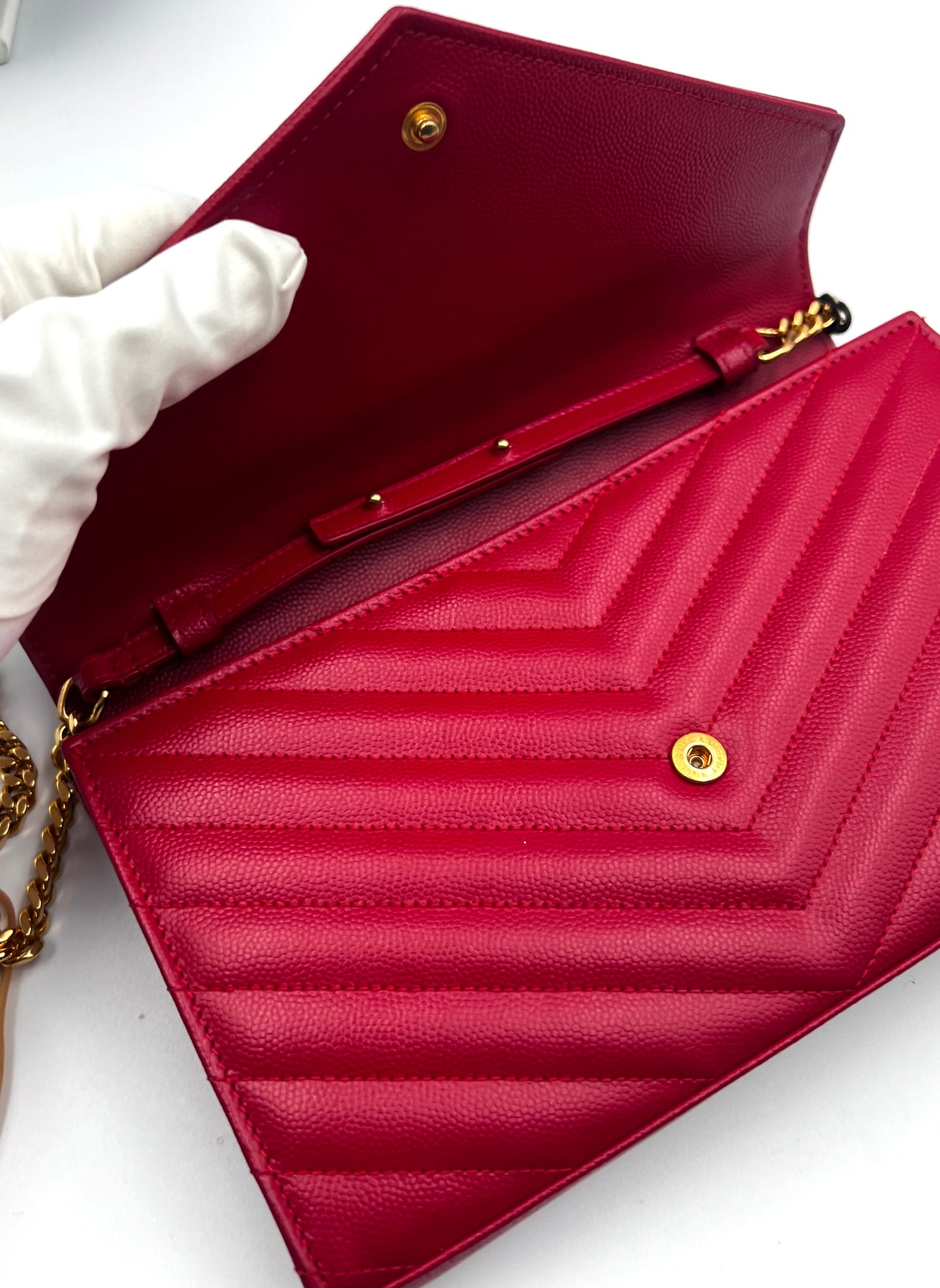Yves Saint Laurent Cassandre Wallet On Chain Mm Size       (🇵🇭P63,640)