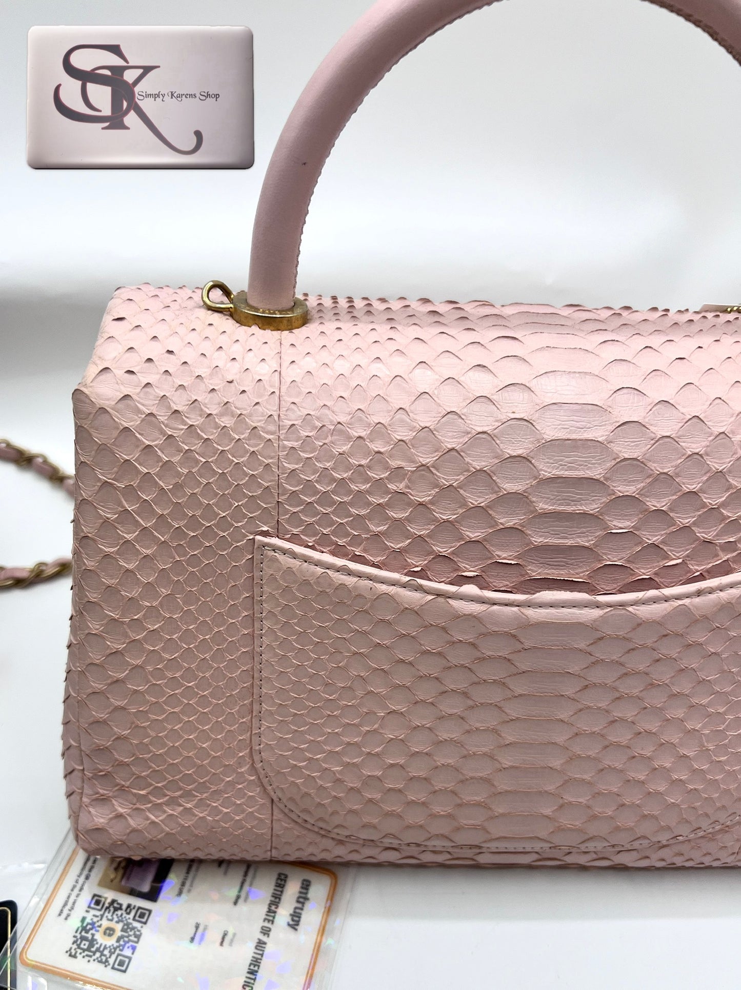 Chanel Python Coco Top Handle in Pink     (🇵🇭P344,000)